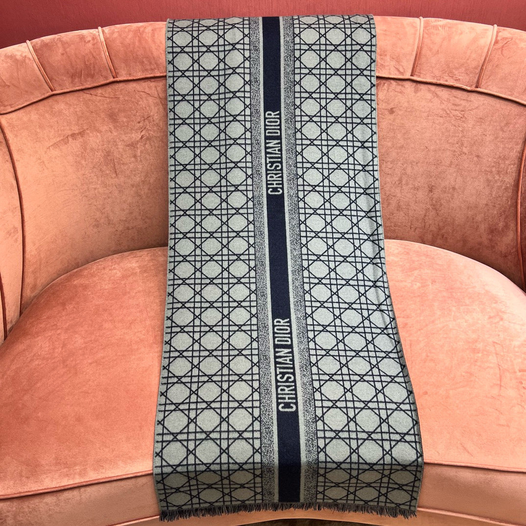 CD SCARF