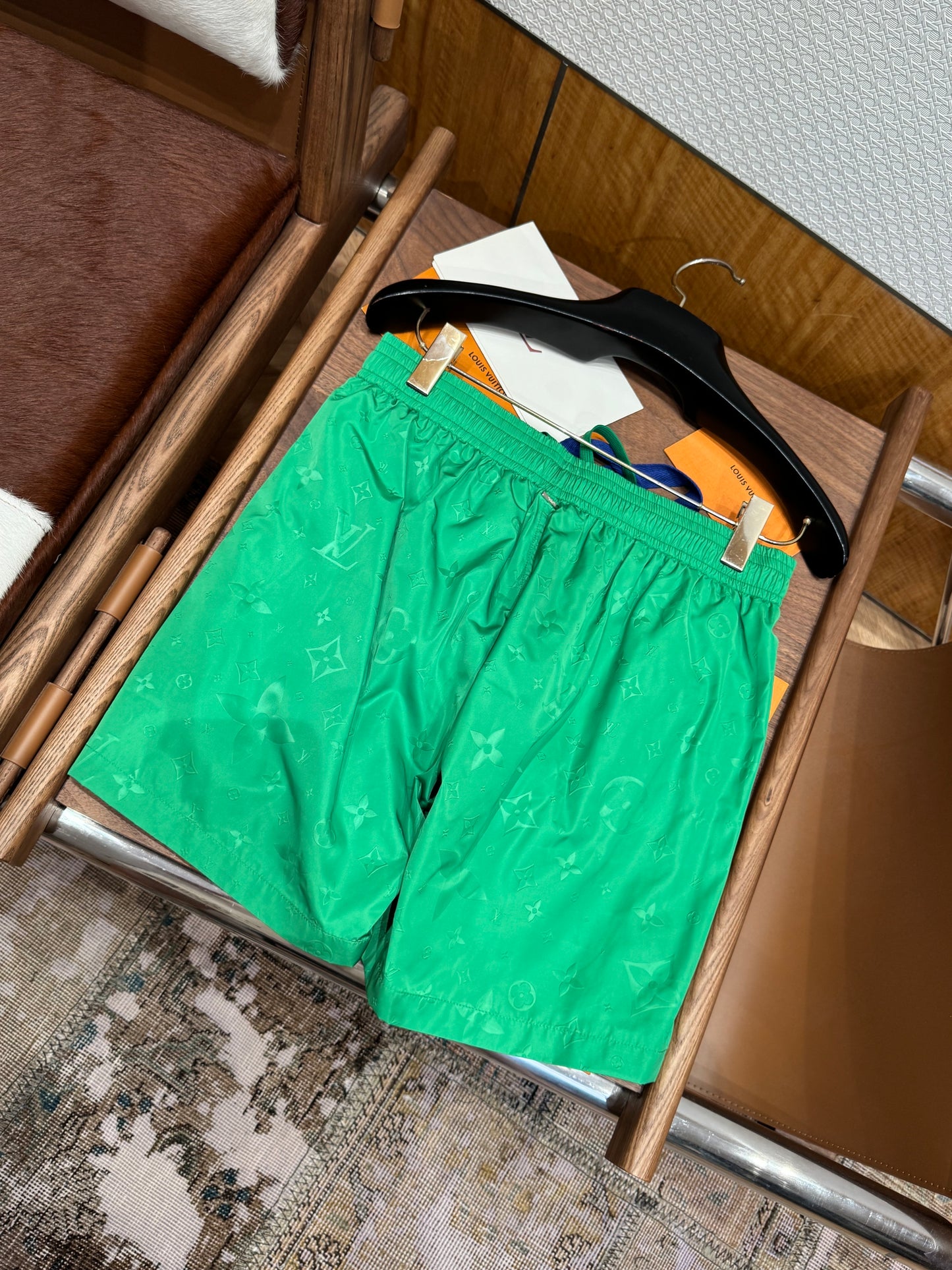 LOU SHORTS
