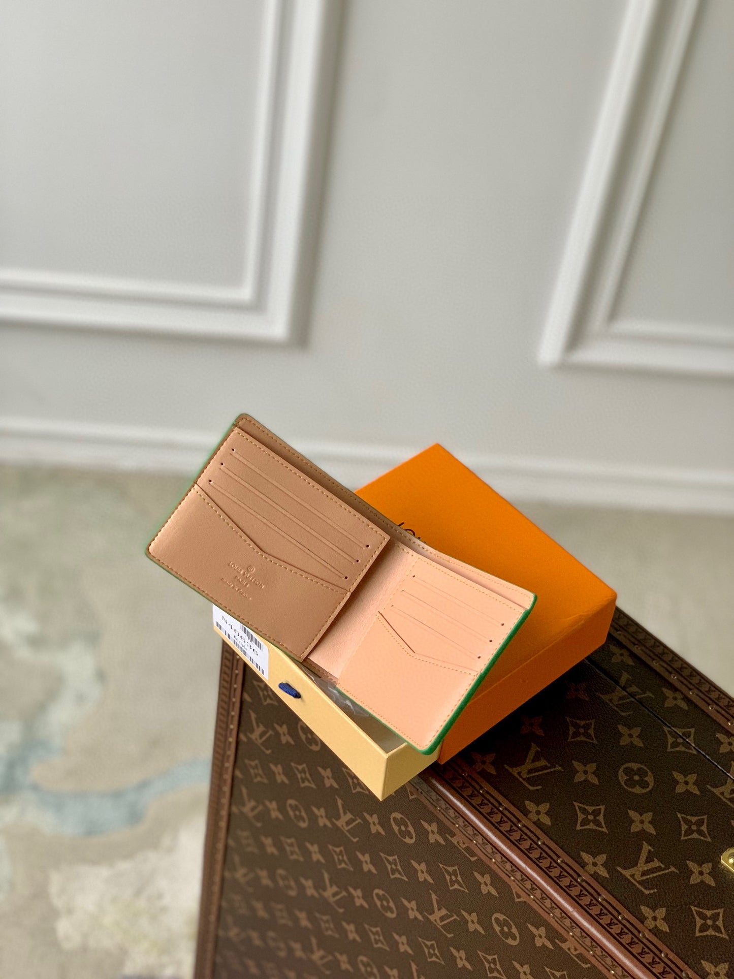 LOU SLENDER WALLET