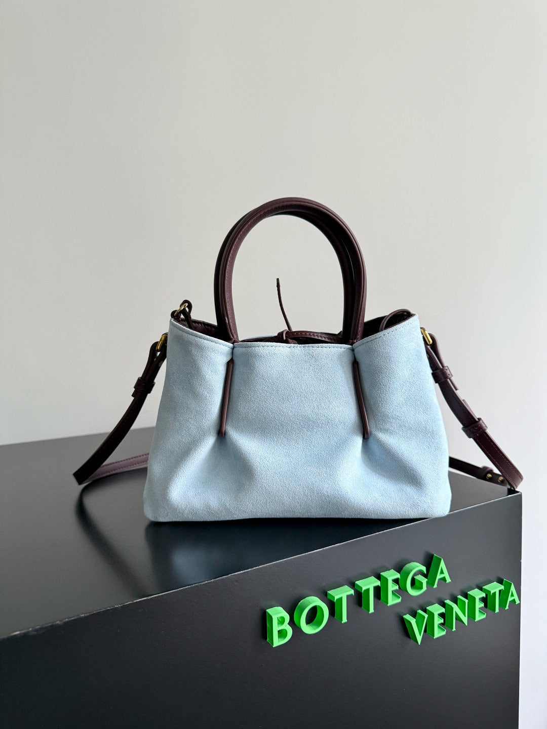 BOTT V SMALL PINACOTECA BAG