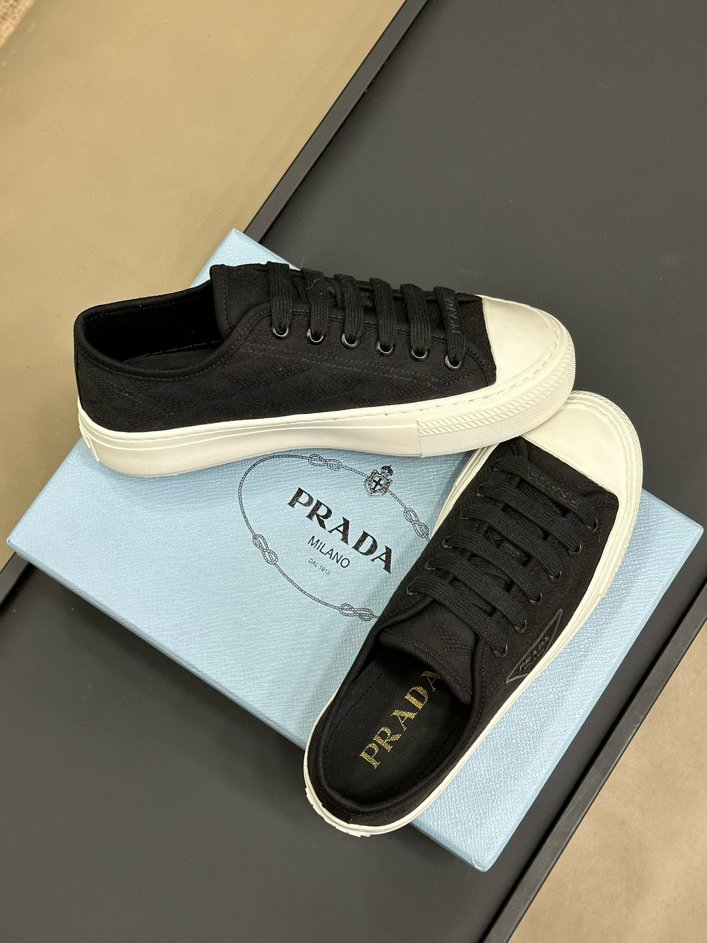 PD SNEAKERS