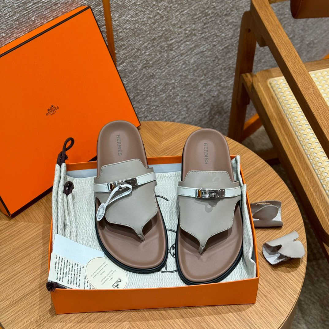 HERM EMPIRE SANDALS