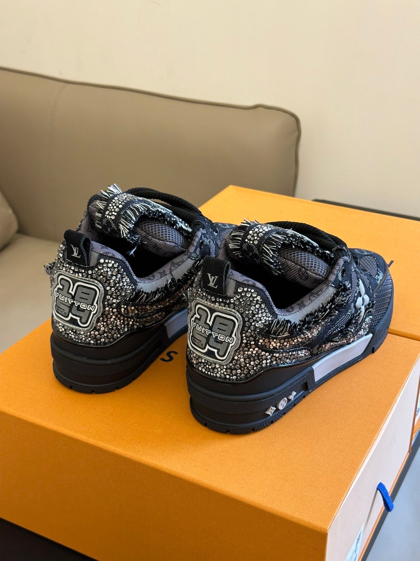 LOU TRAINERS