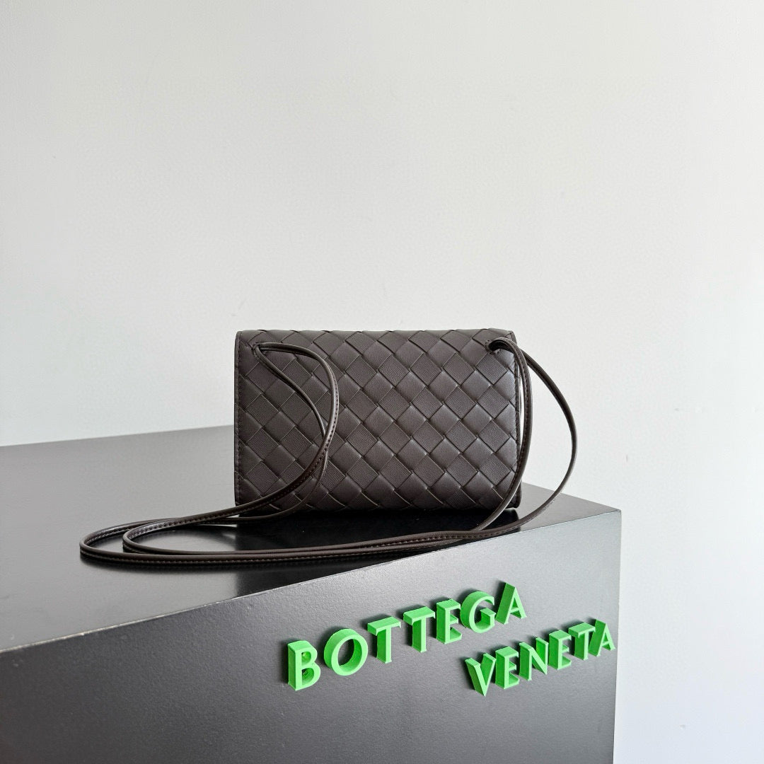 BOTT V ANDIAMO POUCH