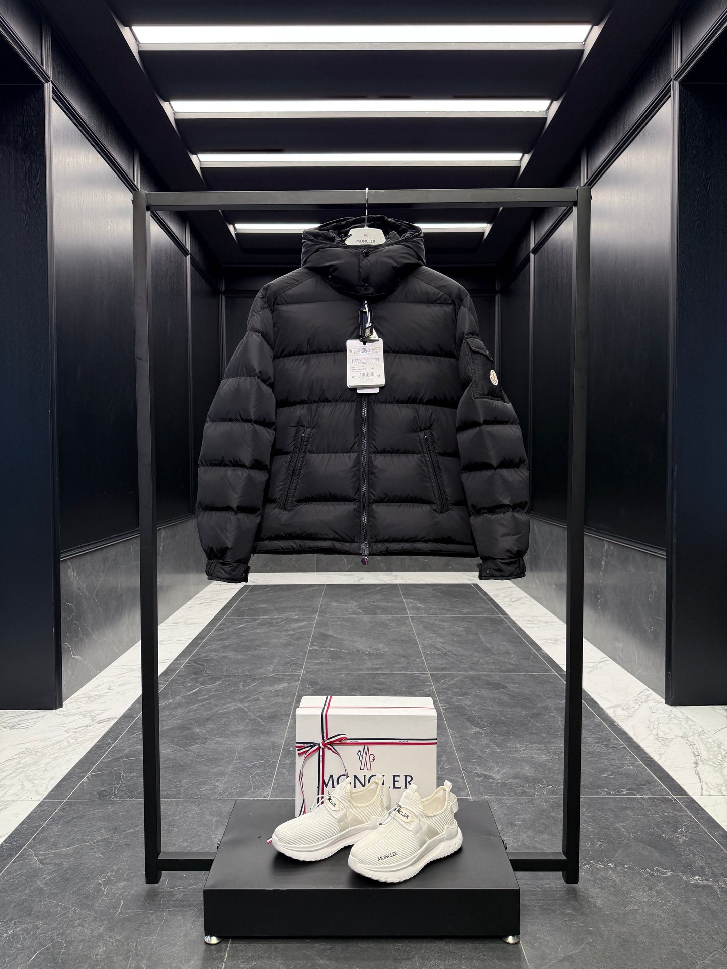 MONC MAYA JACKET