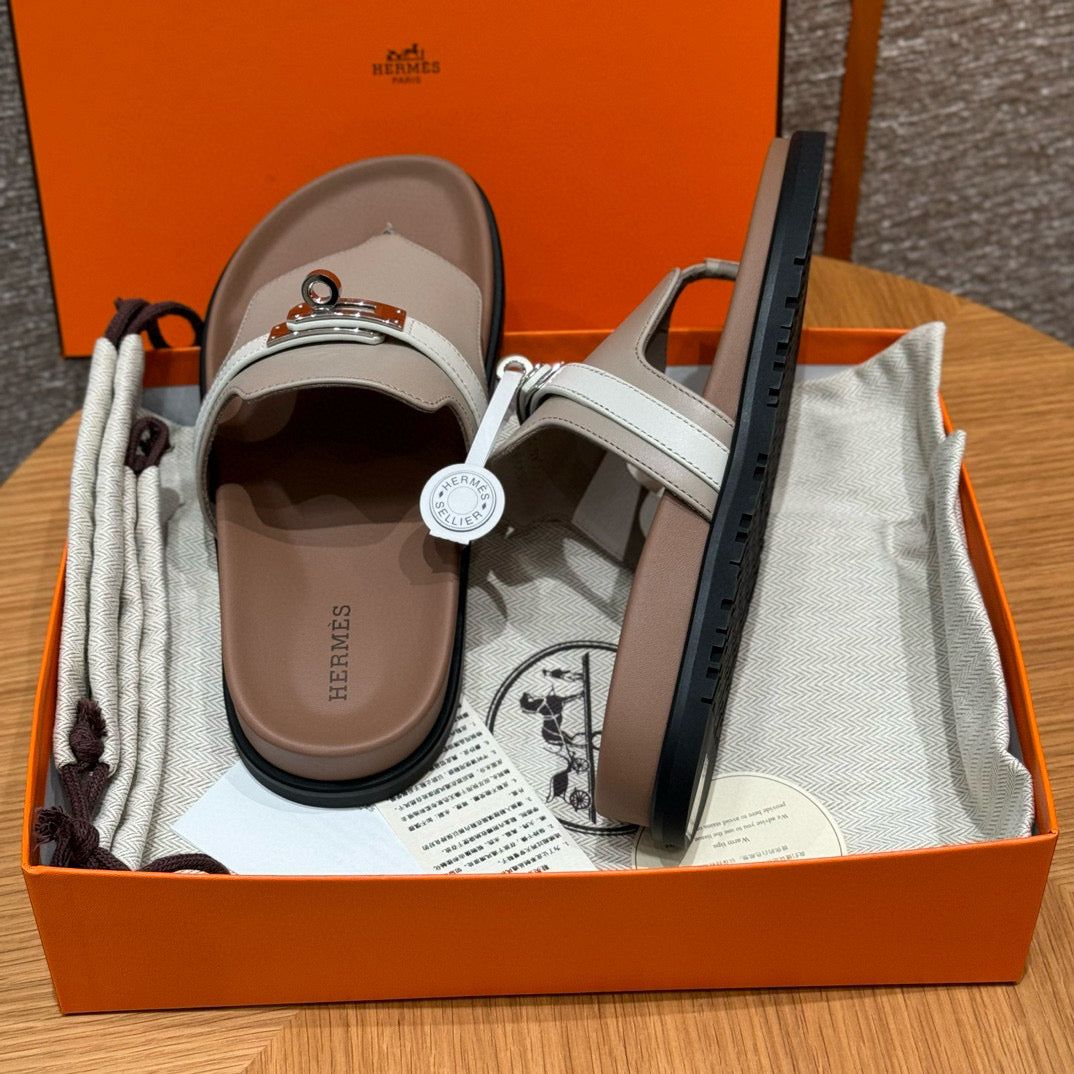 HERM EMPIRE SANDALS