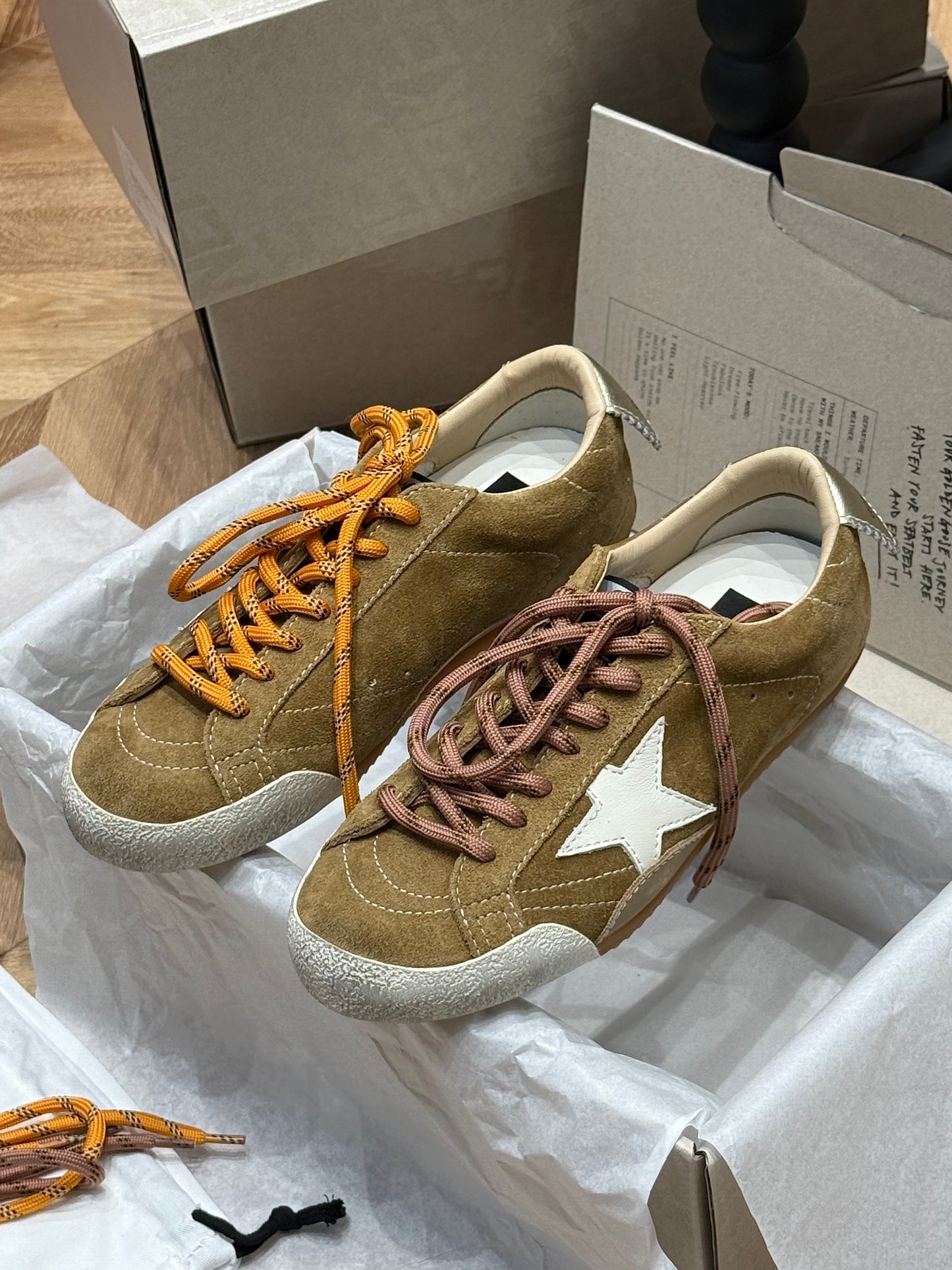 GOLDEN G TRAINERS