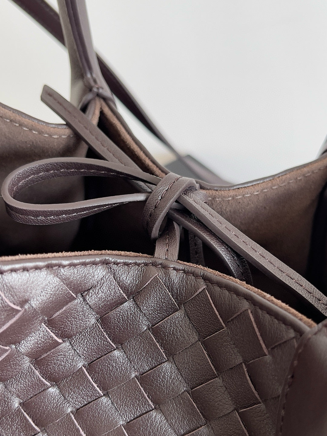 BOTT V SMALL PINACOTECA BAG