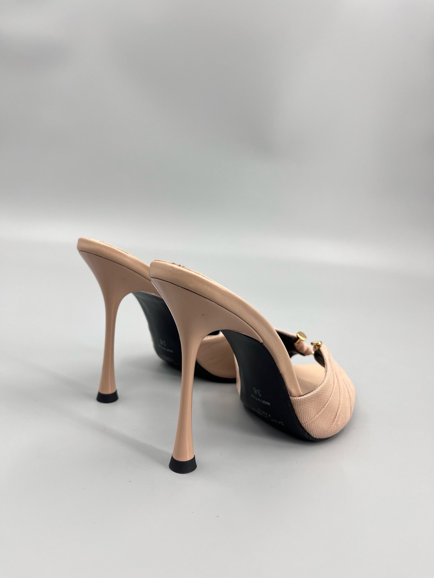 SL HEELS