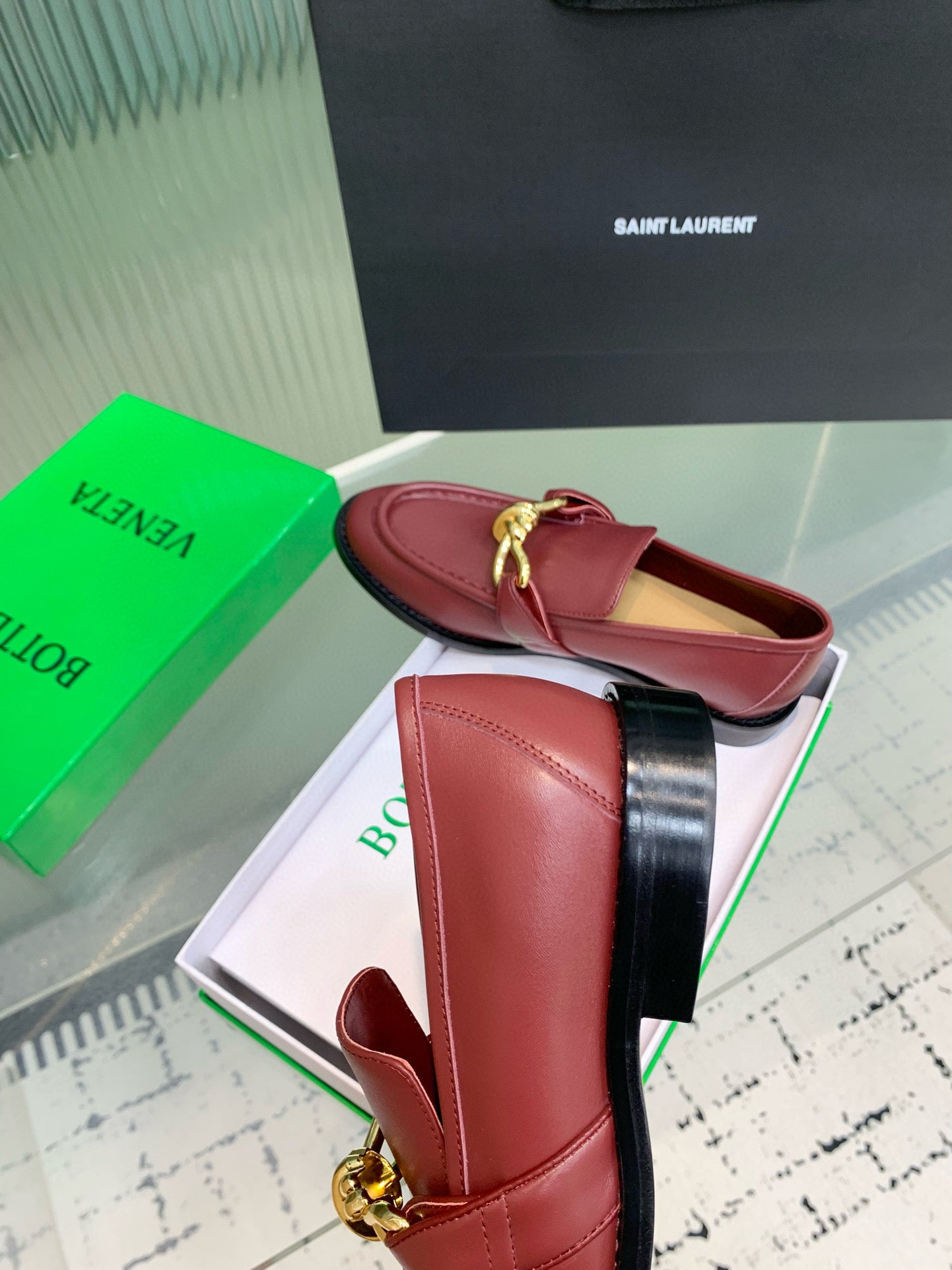 BOTT LOAFERS
