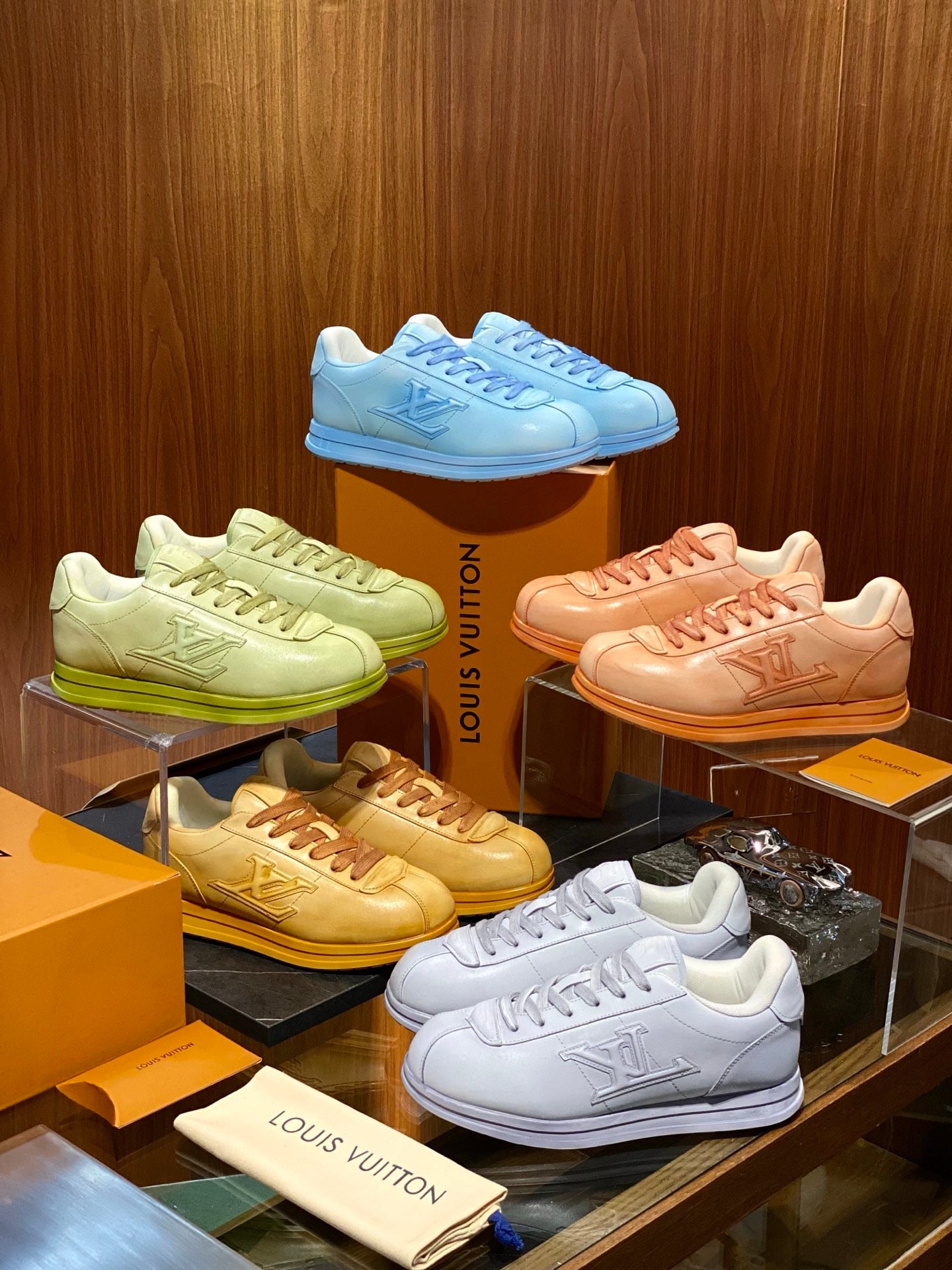 LOU BUTTERSOFT SNEAKERS