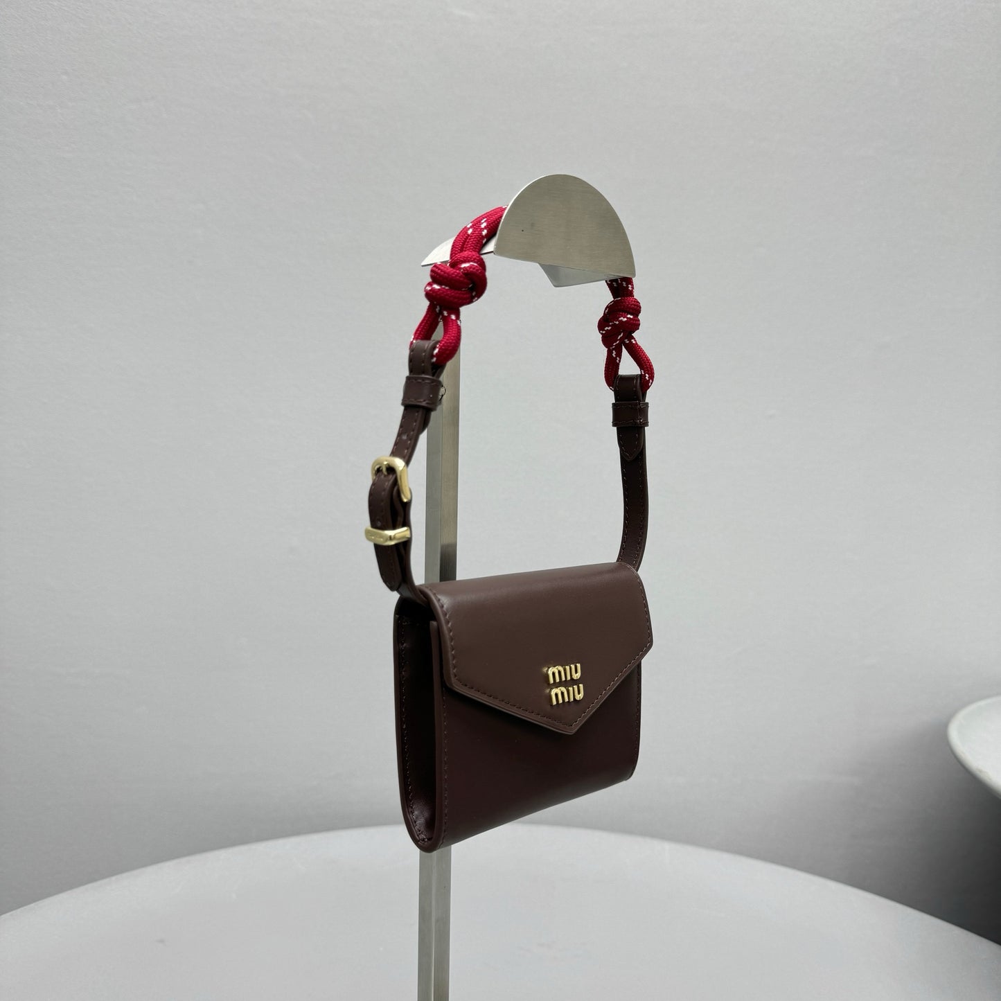 MIU M SHOULDER STRAP WALLET