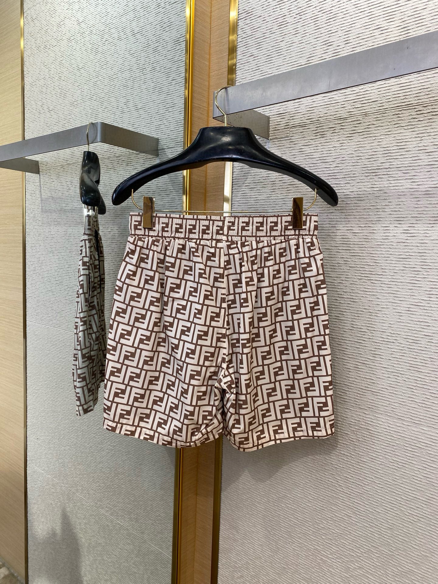 FEN SHORTS