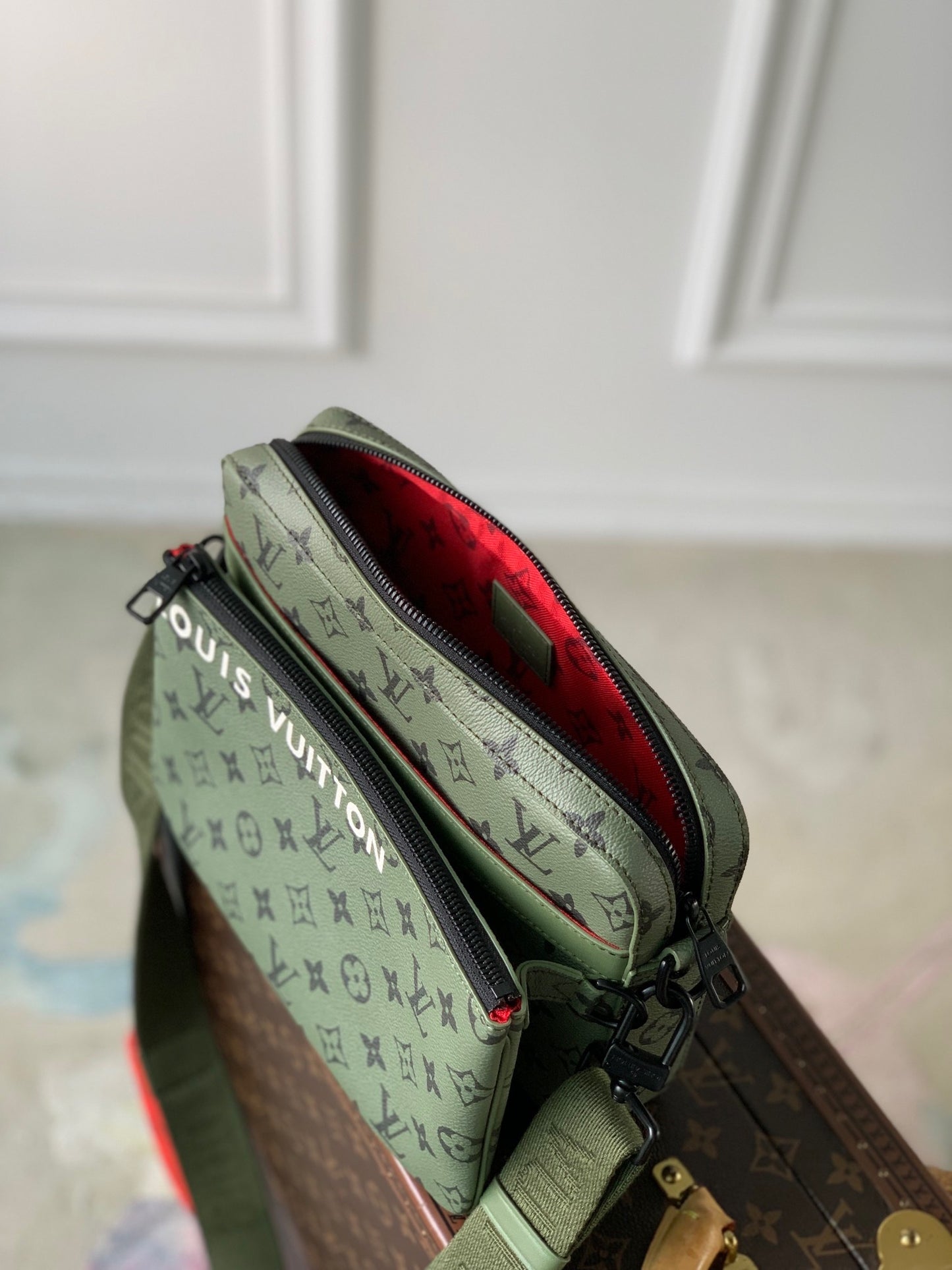 LOU TRIO MESSENGER BAG