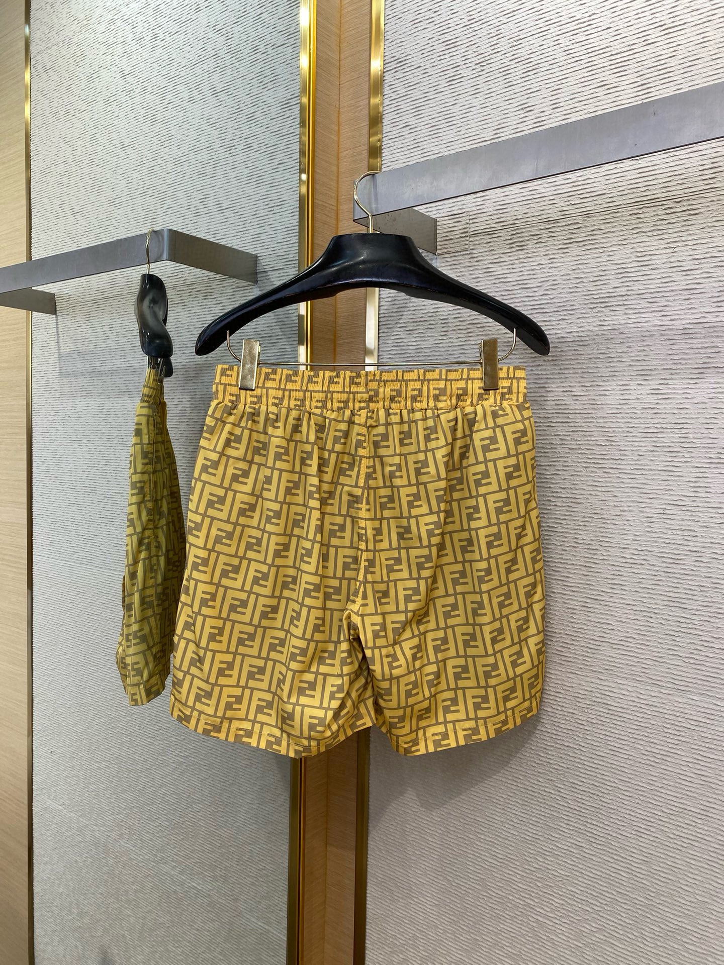 FEN SHORTS