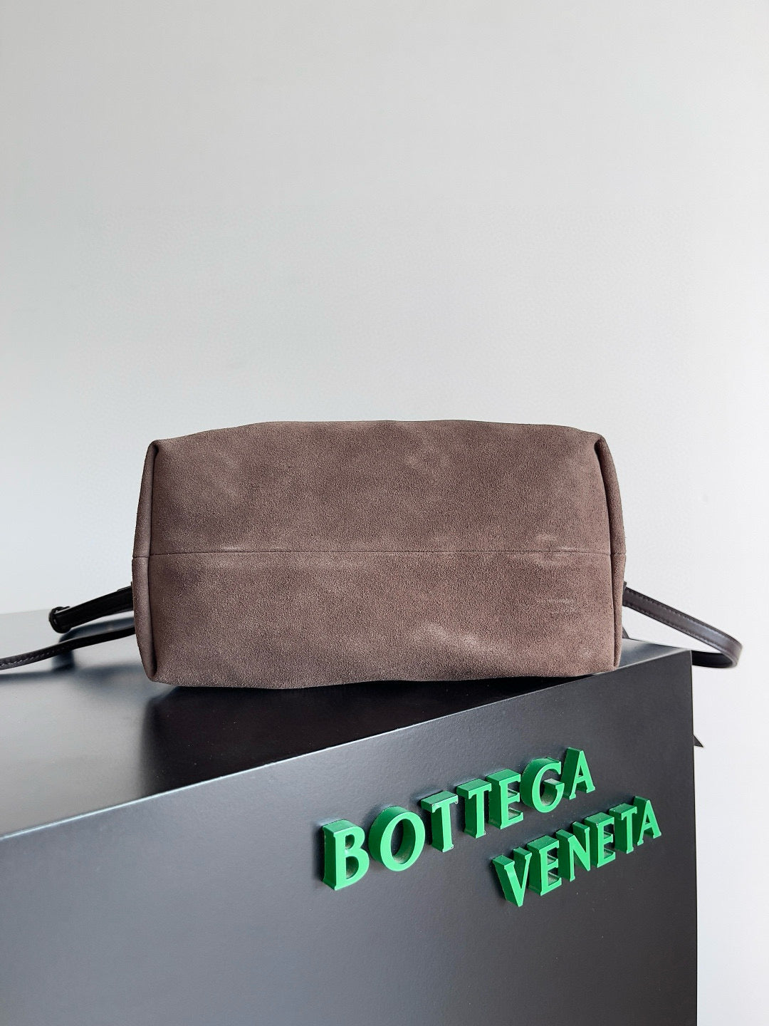 BOTT V SMALL PINACOTECA BAG