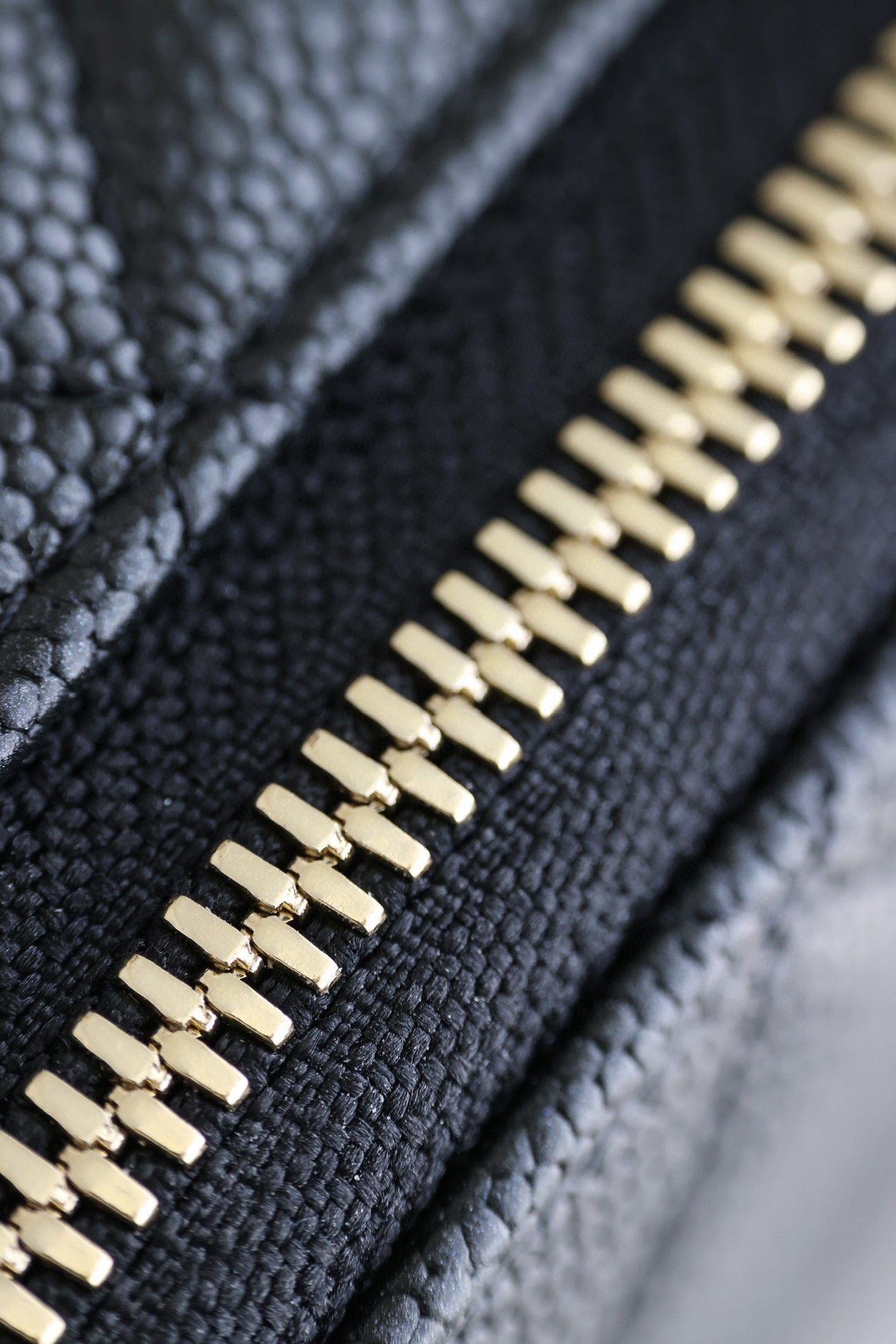 CC 24S VANITY BAG