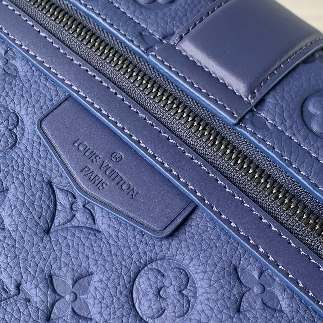 LOU S-CAPE MESSENGER BAG