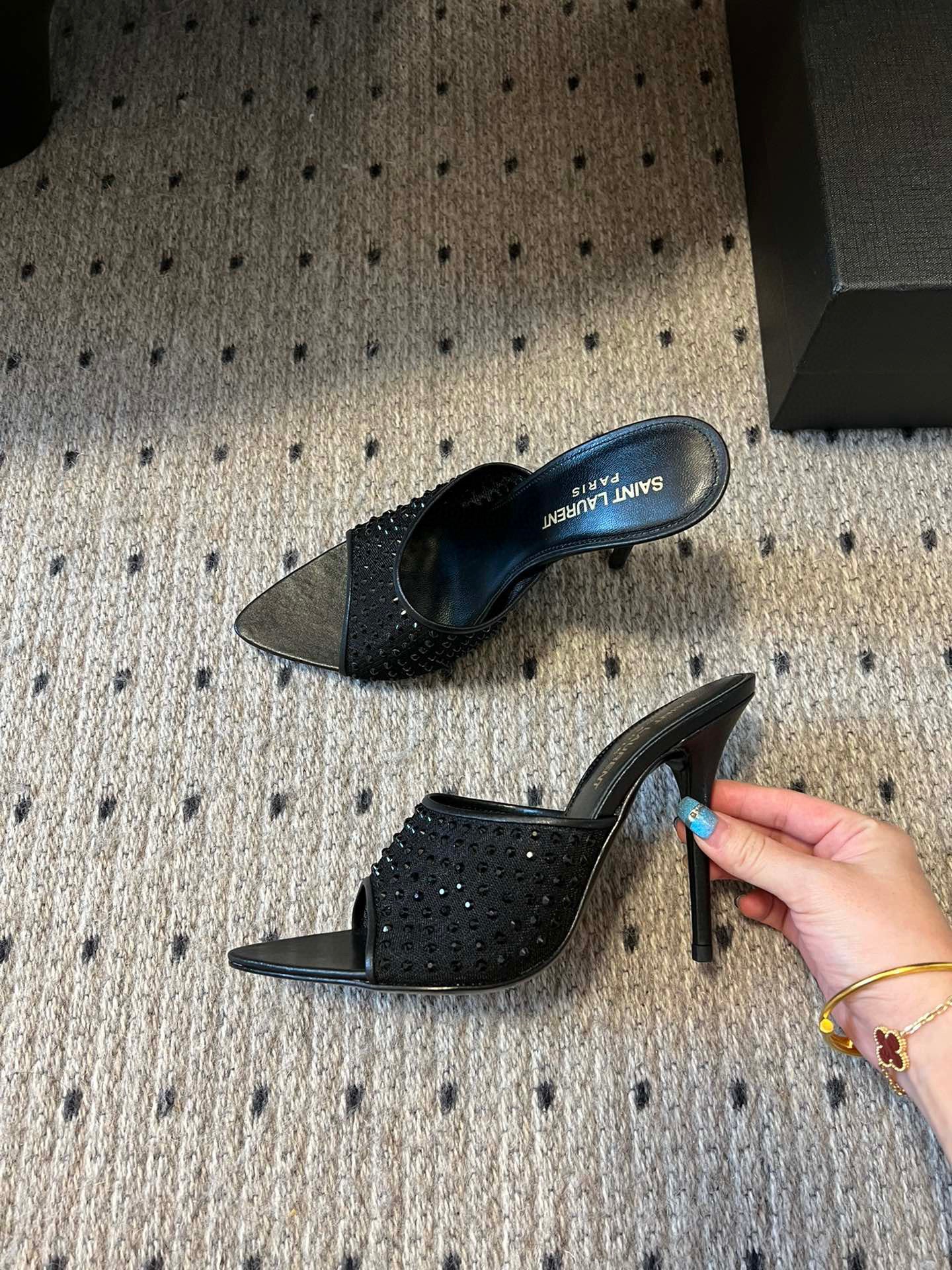 SL HEELS