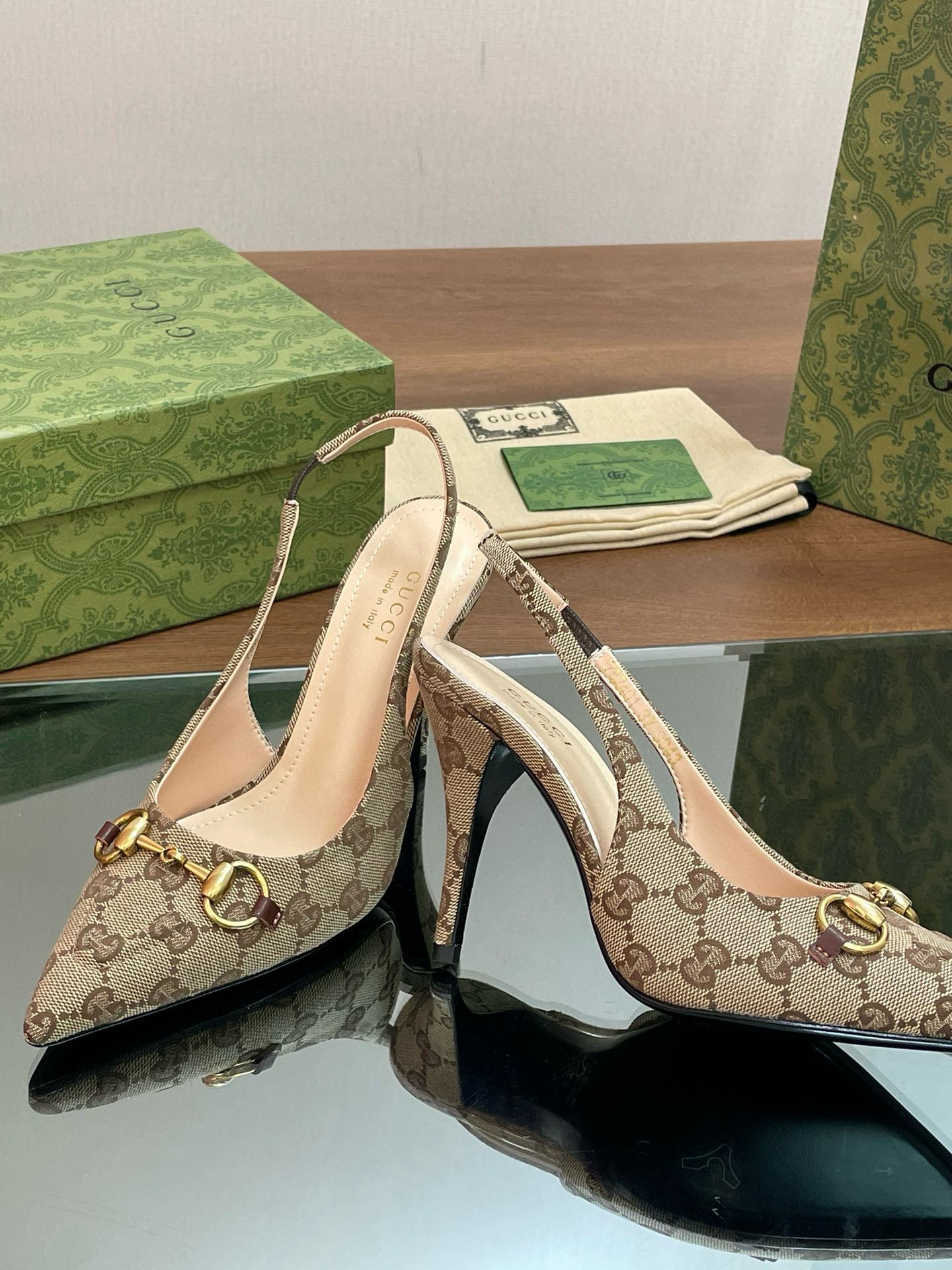GG HEELS
