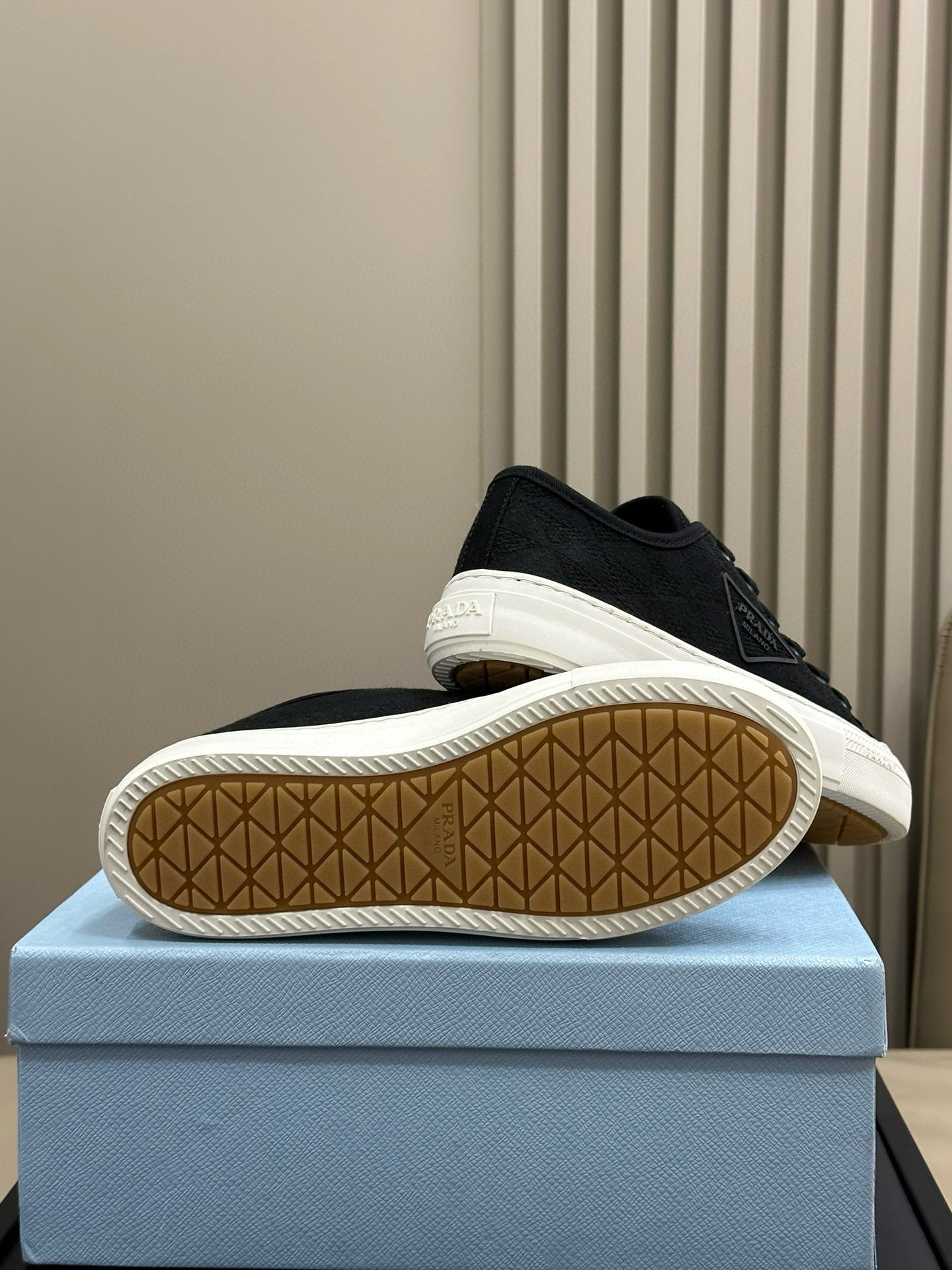 PD SNEAKERS
