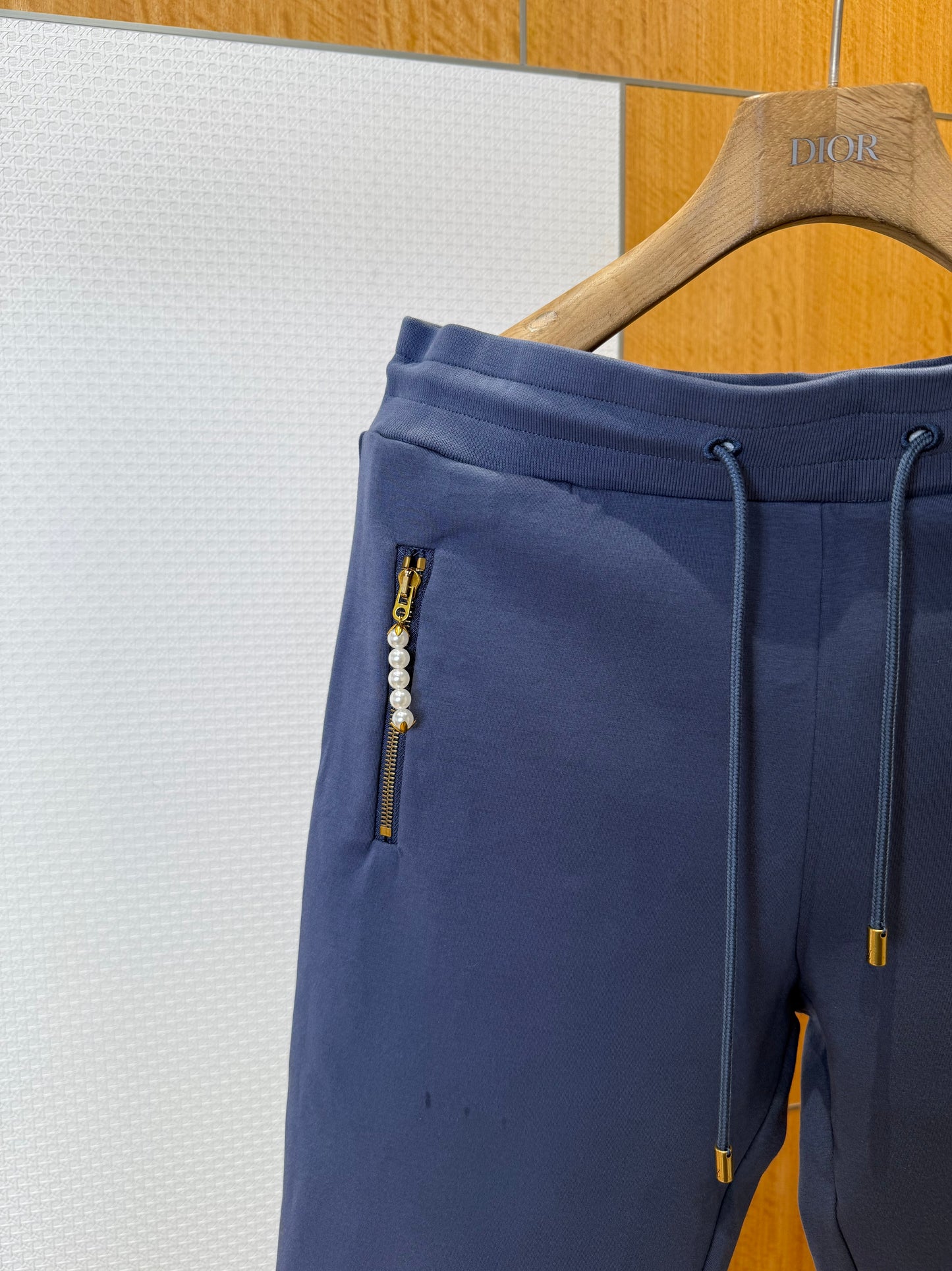 LOU JOGGERS