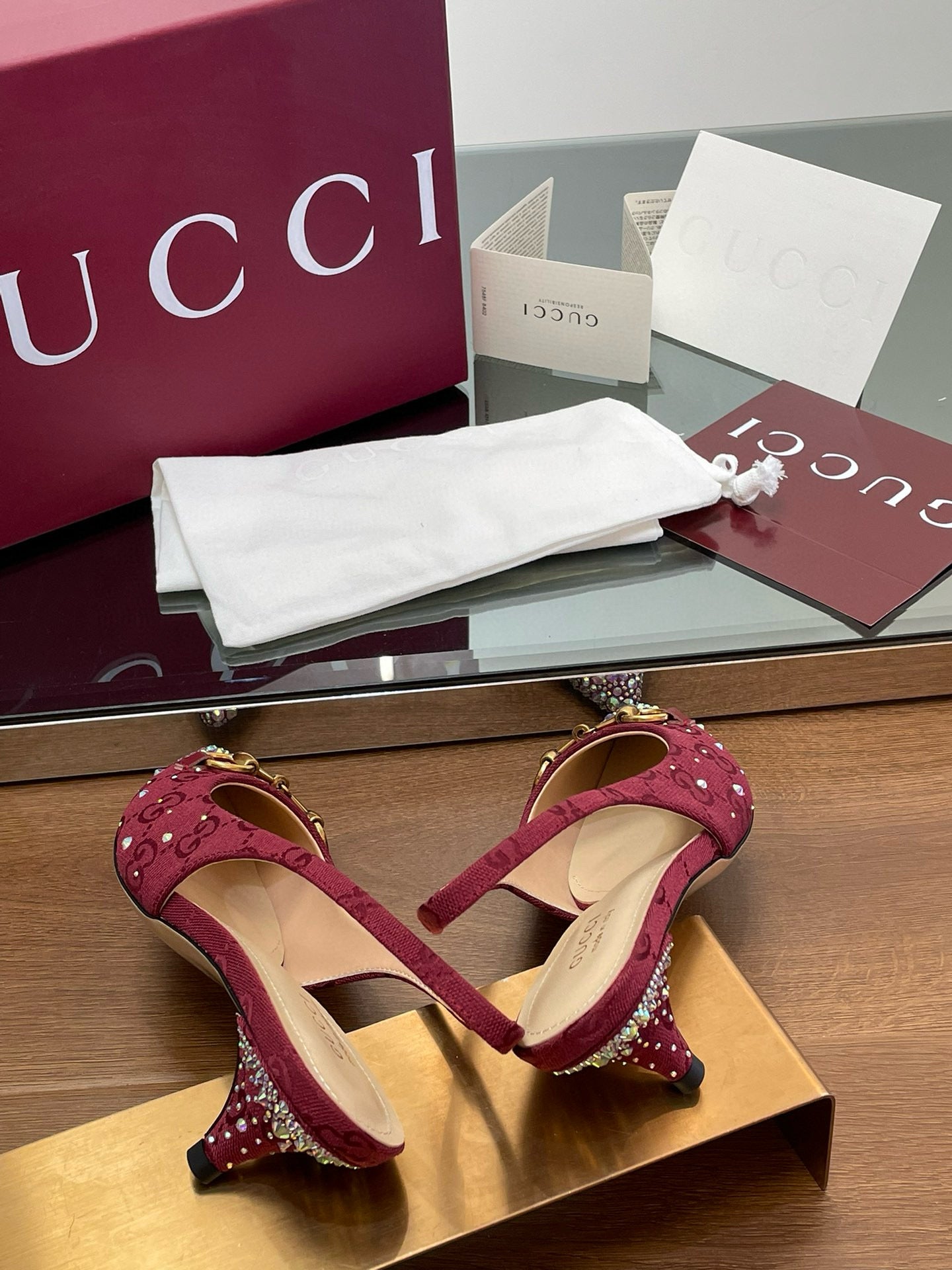 GG HEELS