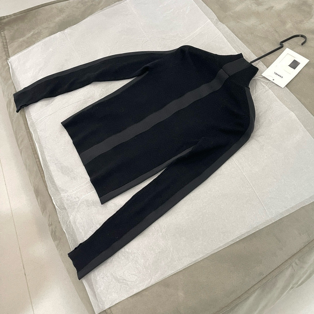 CC TURTLENECK