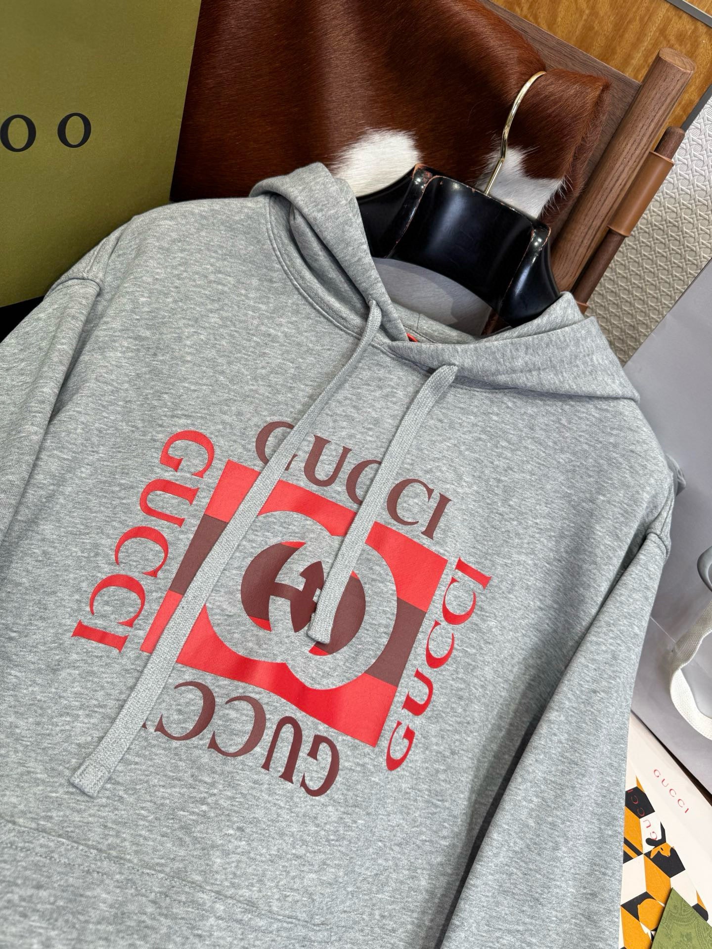 GG HOODIE
