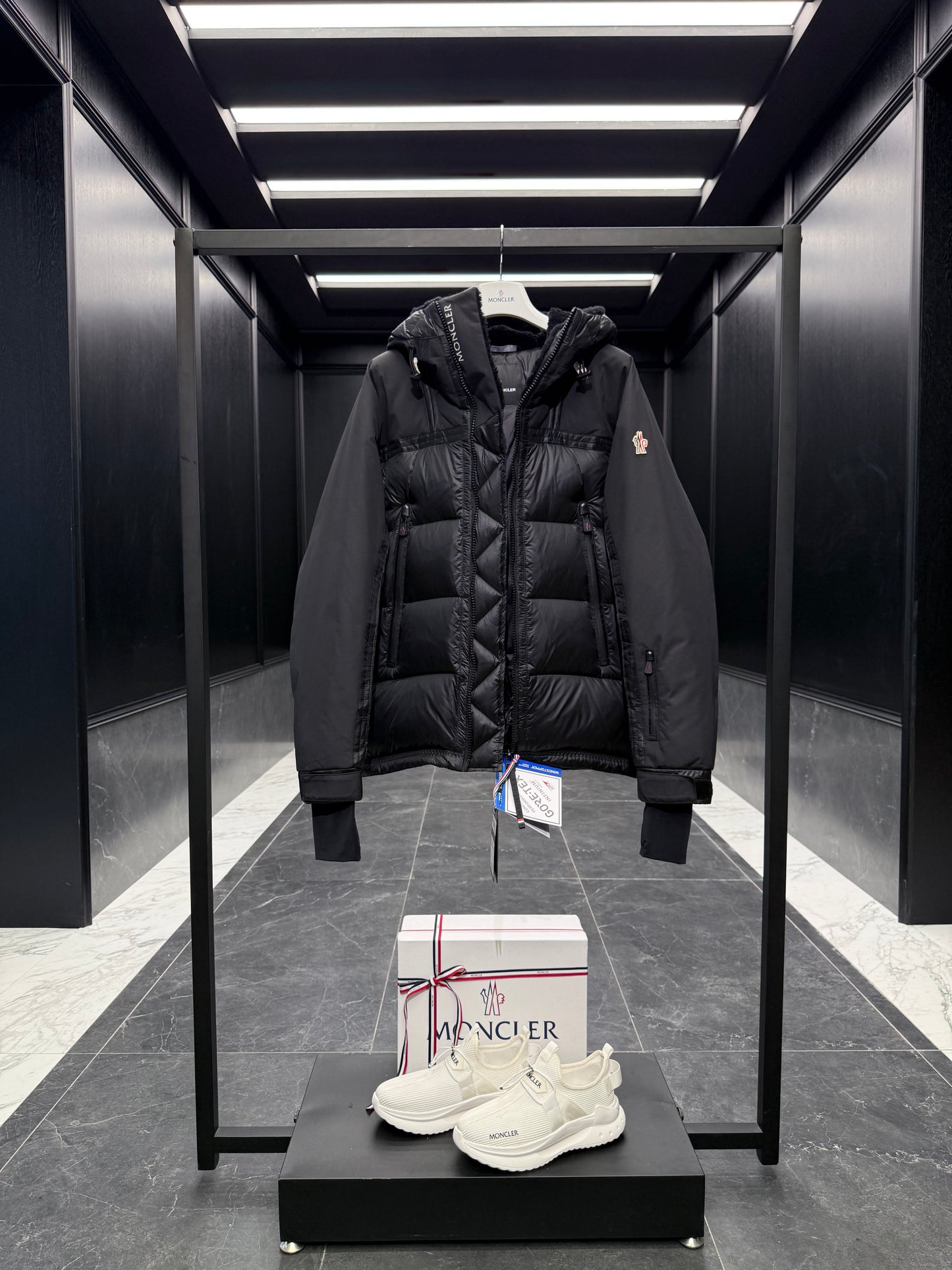 MONC MORGINS JACKET