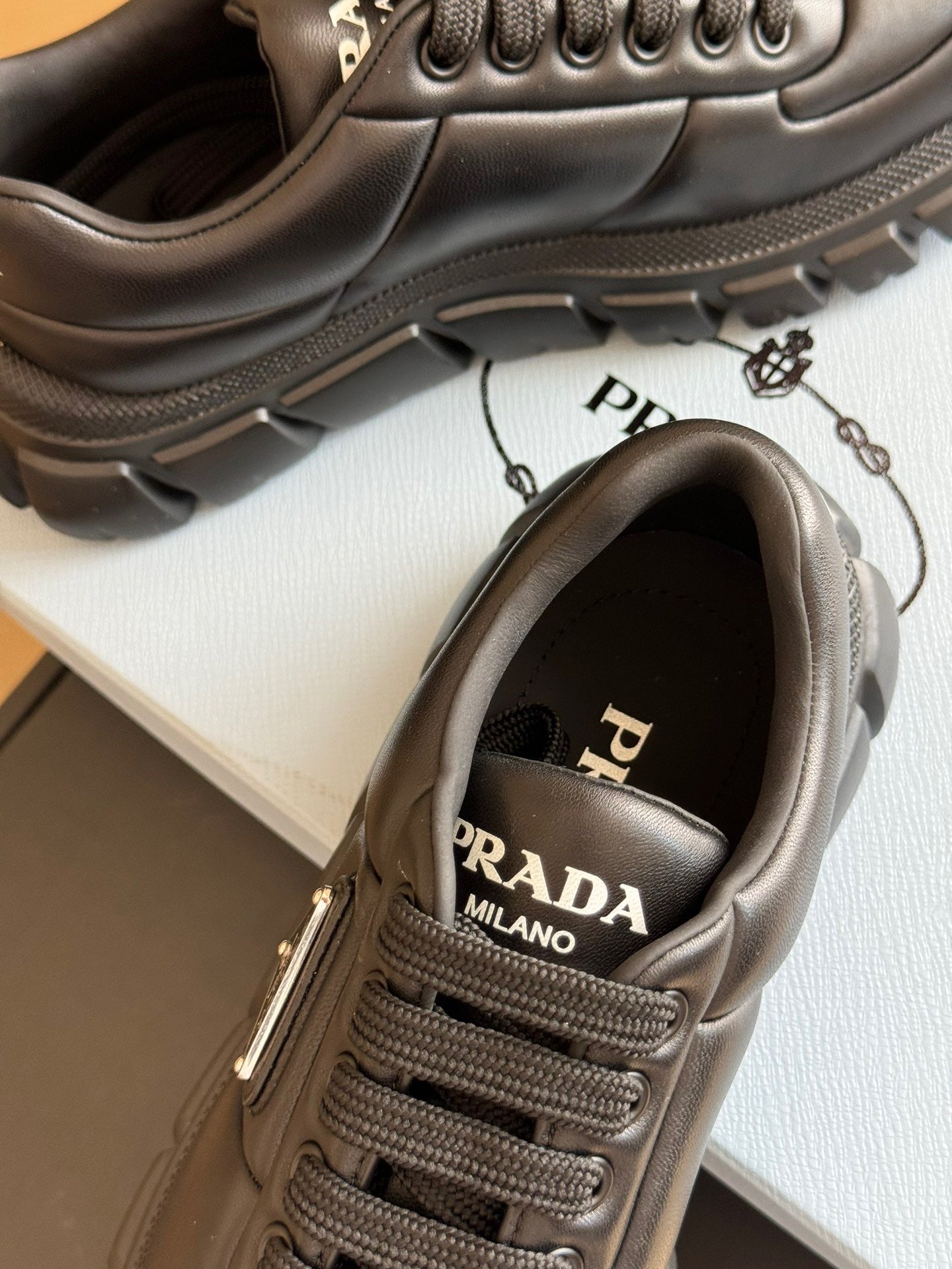 PD SNEAKERS