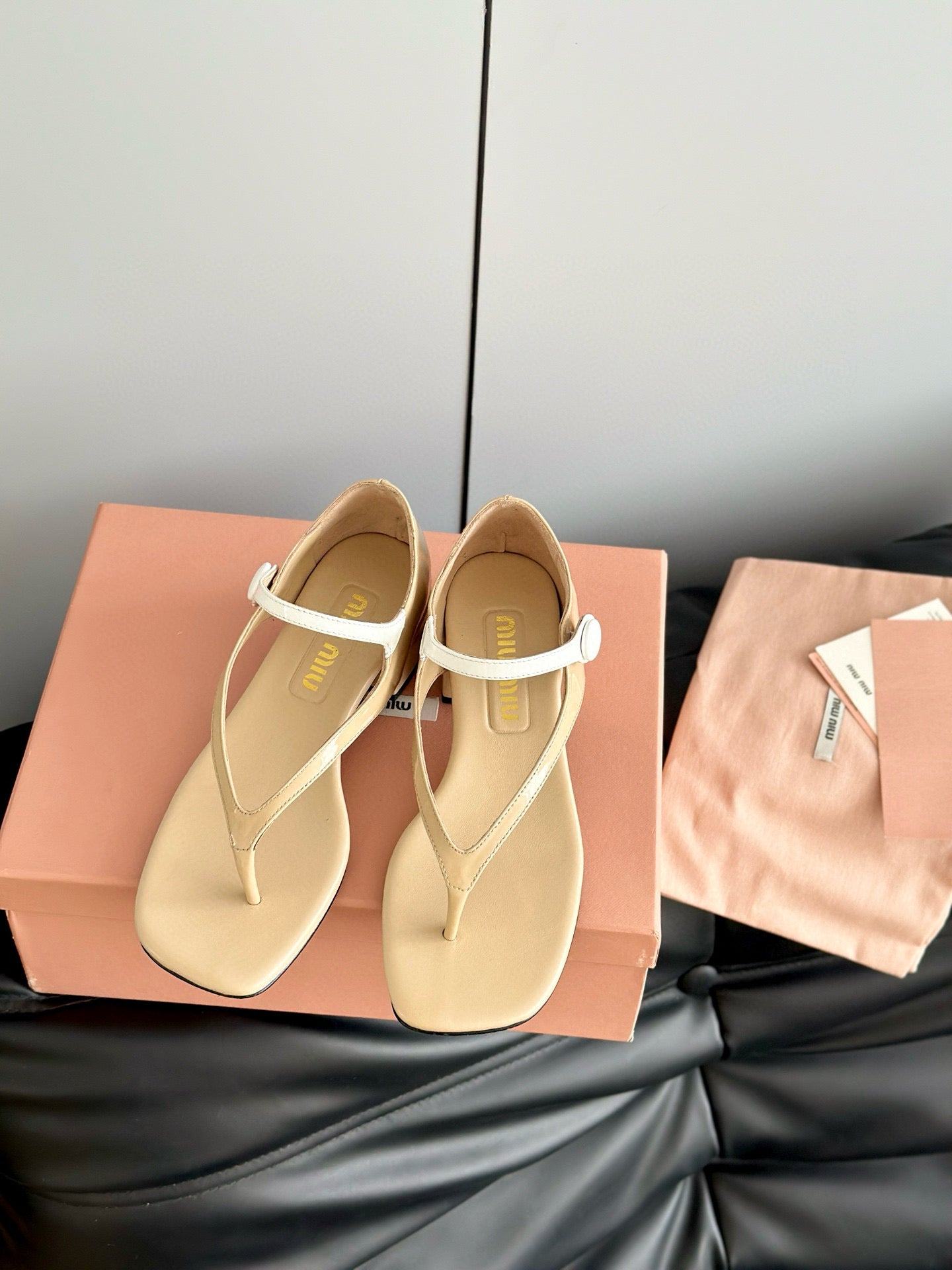 MIU M THONG SANDALS