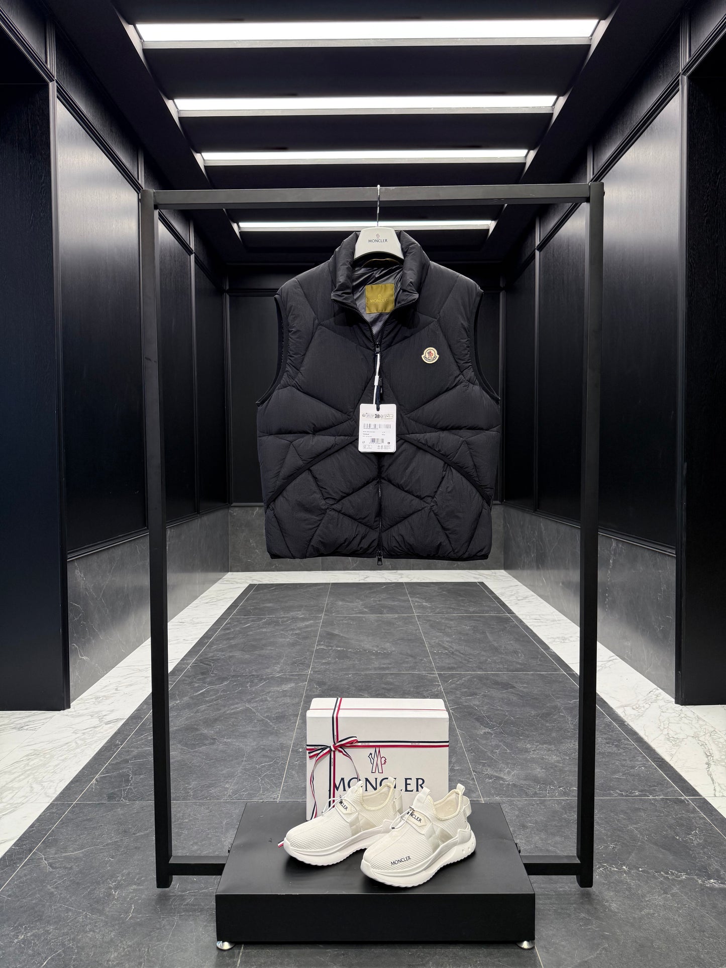 MONC VENDAVEL VEST
