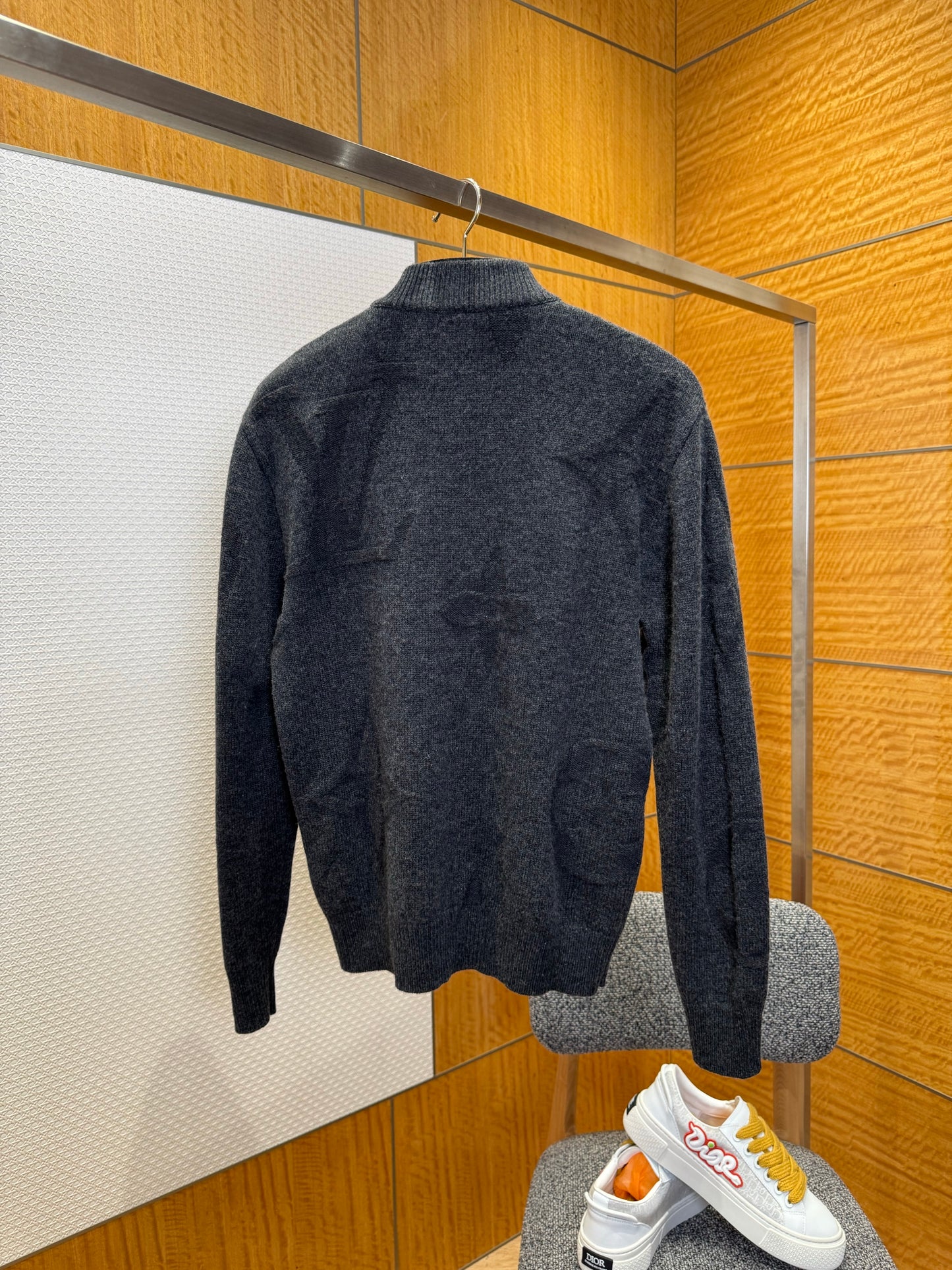 LOU JUMPER