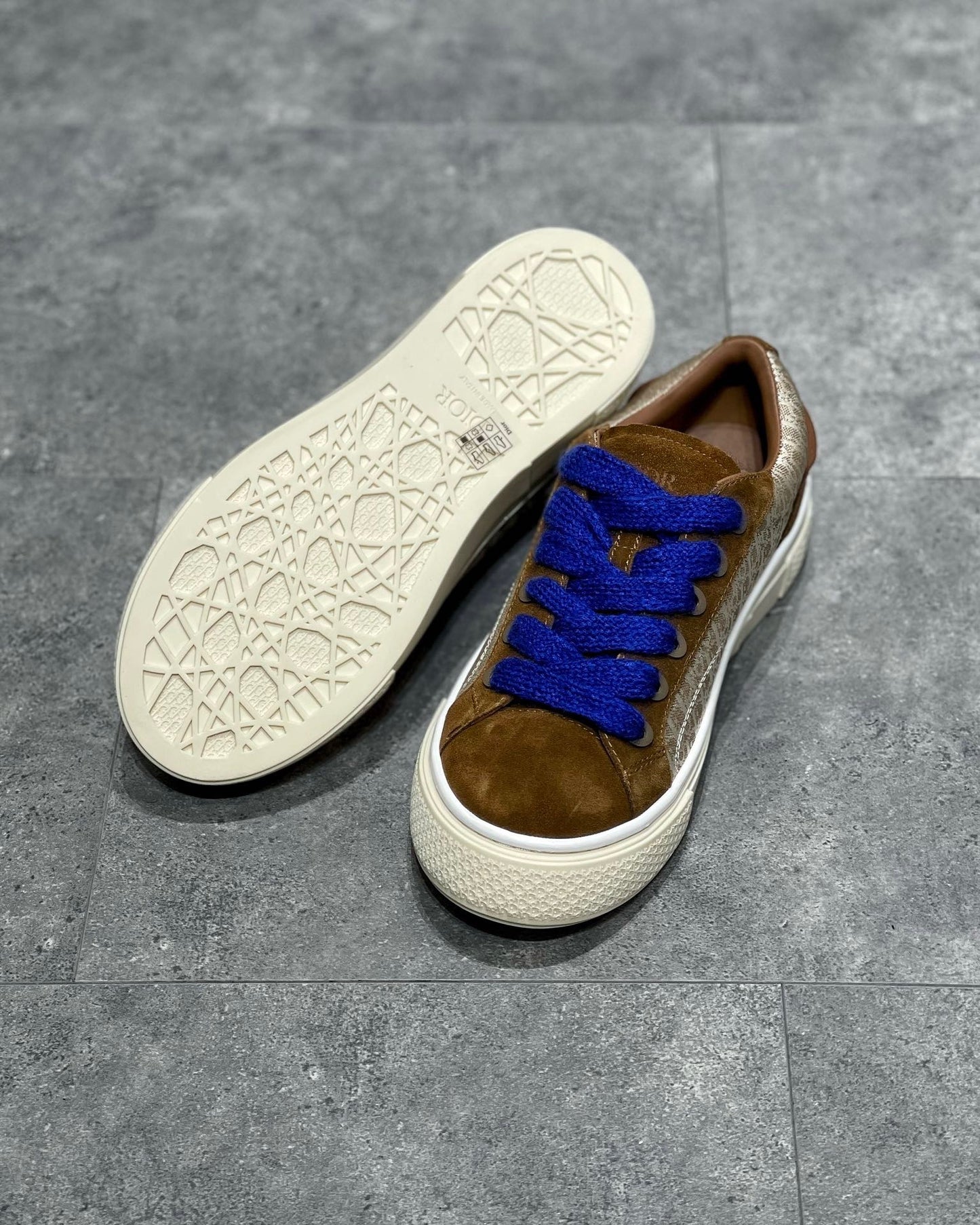 CD B33 SNEAKER