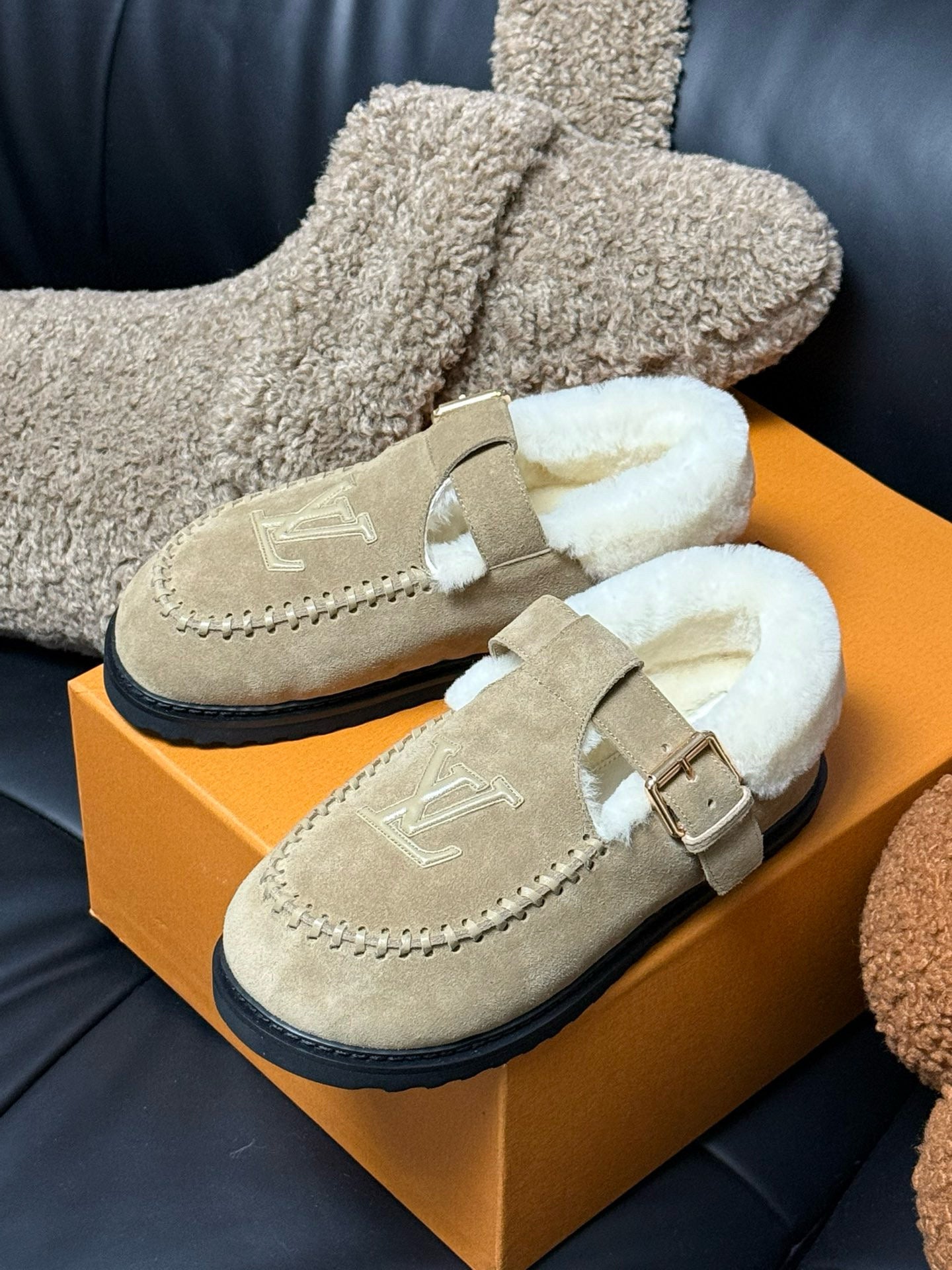 LOU COLORADO MARY JANES