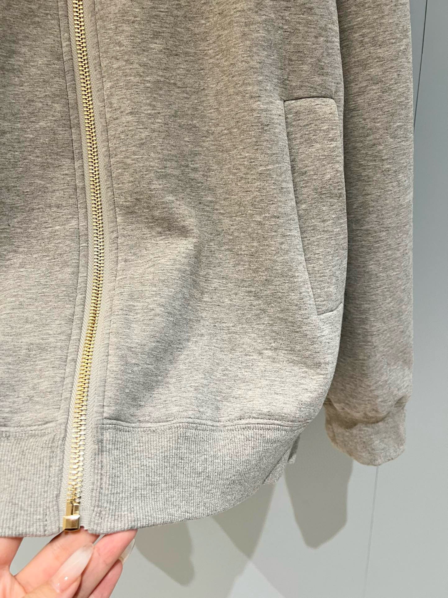 MIU M ZIP HOODIE