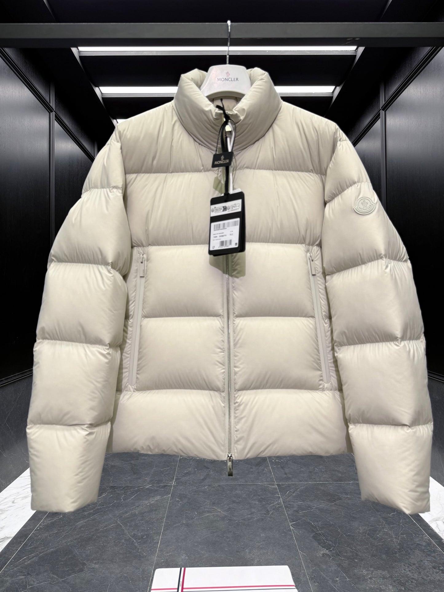 MONC TARN JACKET