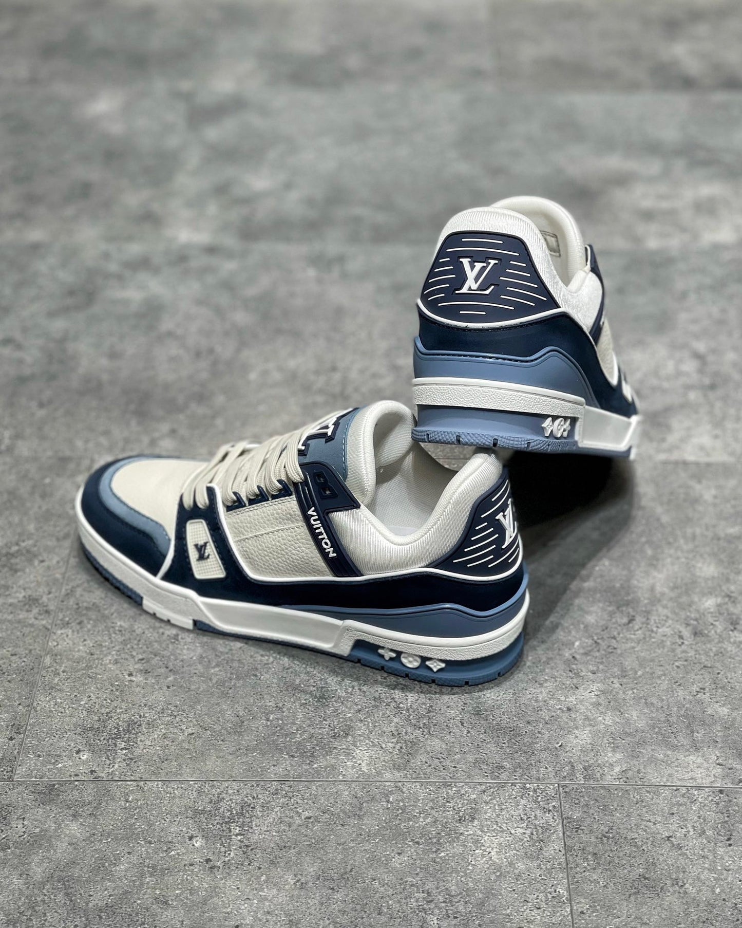 LOU TRAINERS