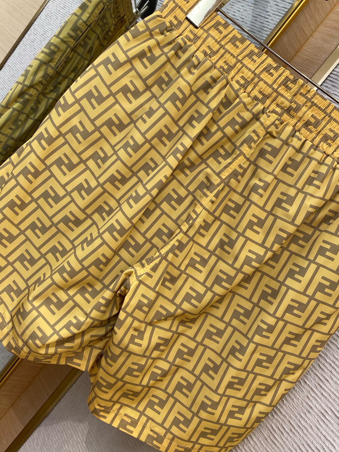 FEN SHORTS