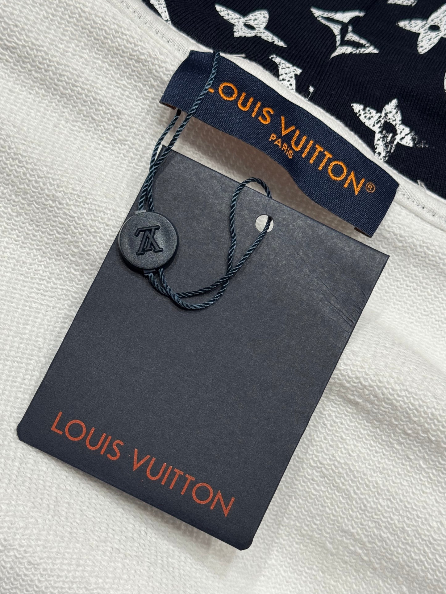 LOU HOODIE