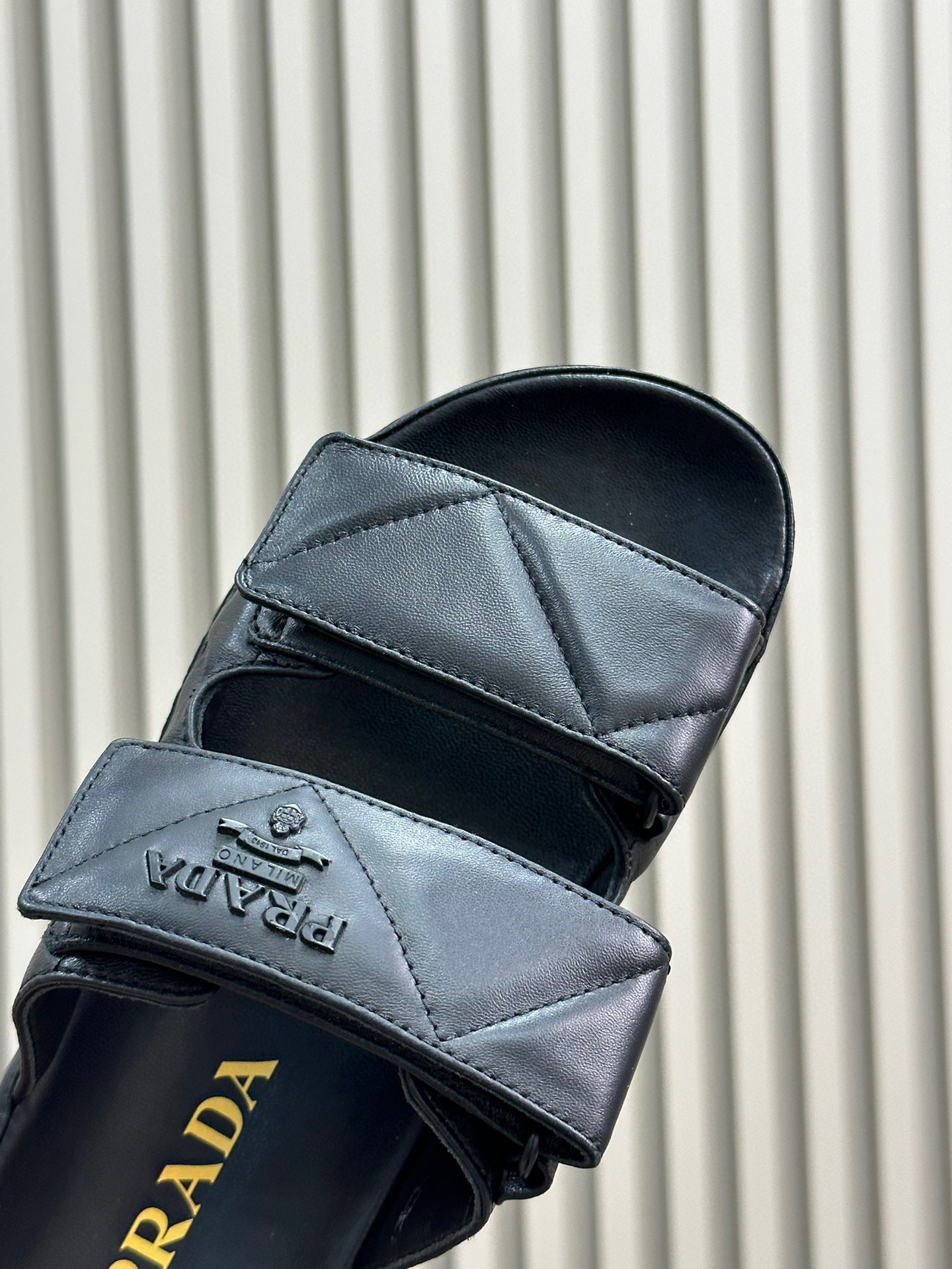 PD NAPPA LEATHER SLIDES