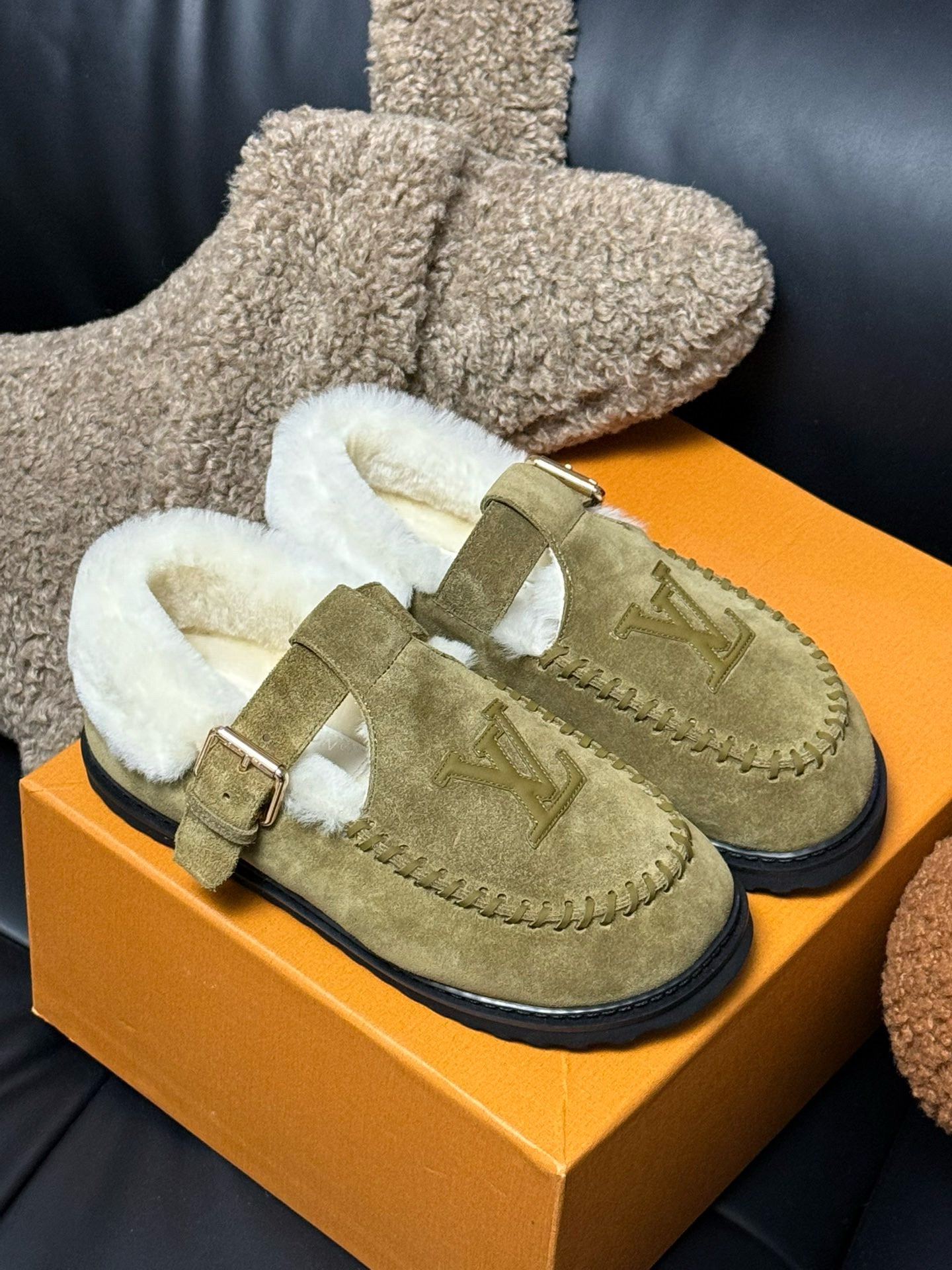 LOU COLORADO MARY JANES