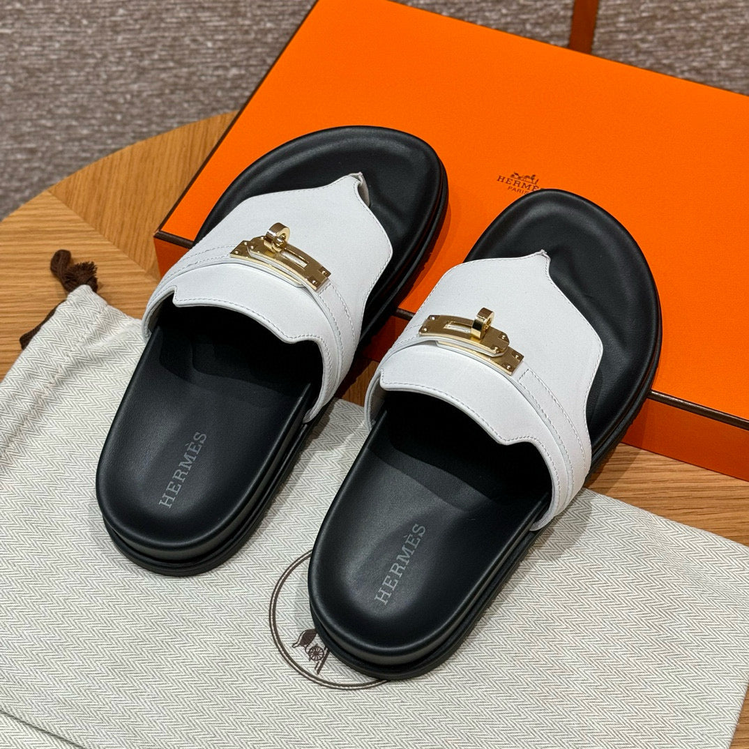 HERM EMPIRE SANDALS