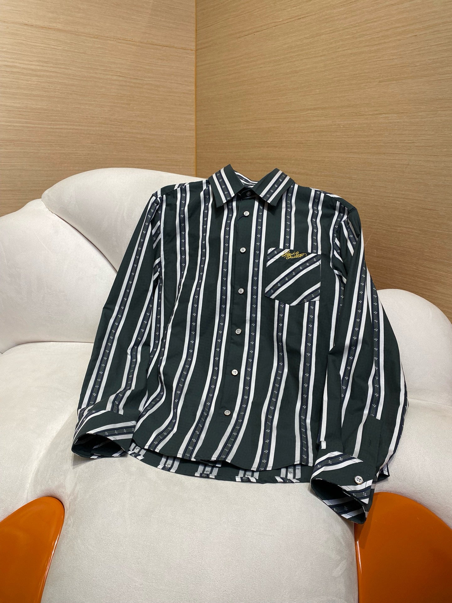 LOU SHIRT
