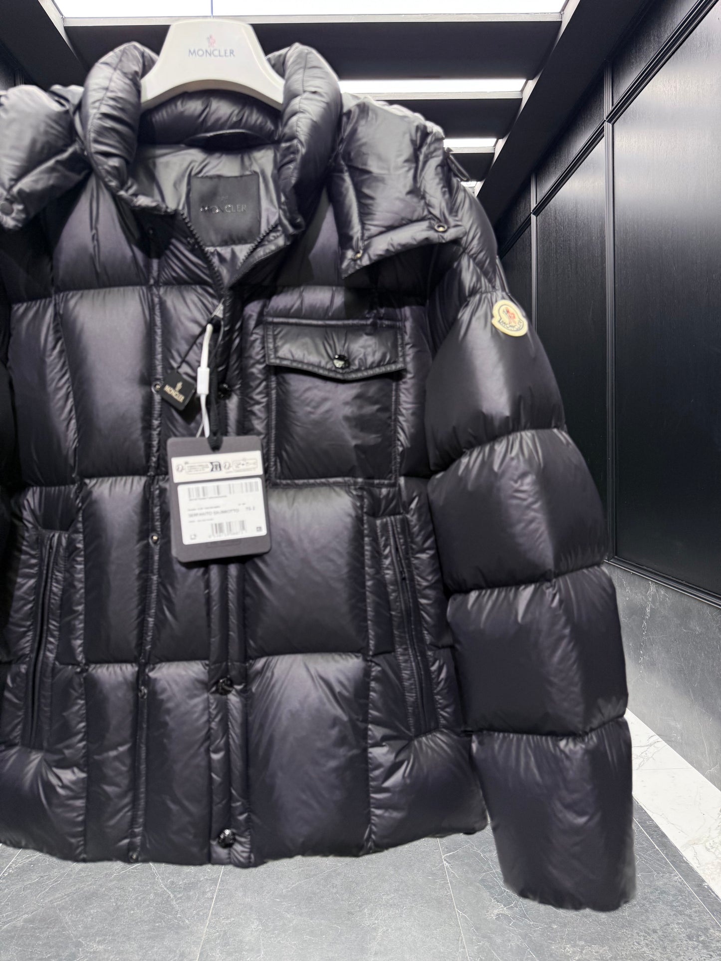 MONC SERFANTO JACKET