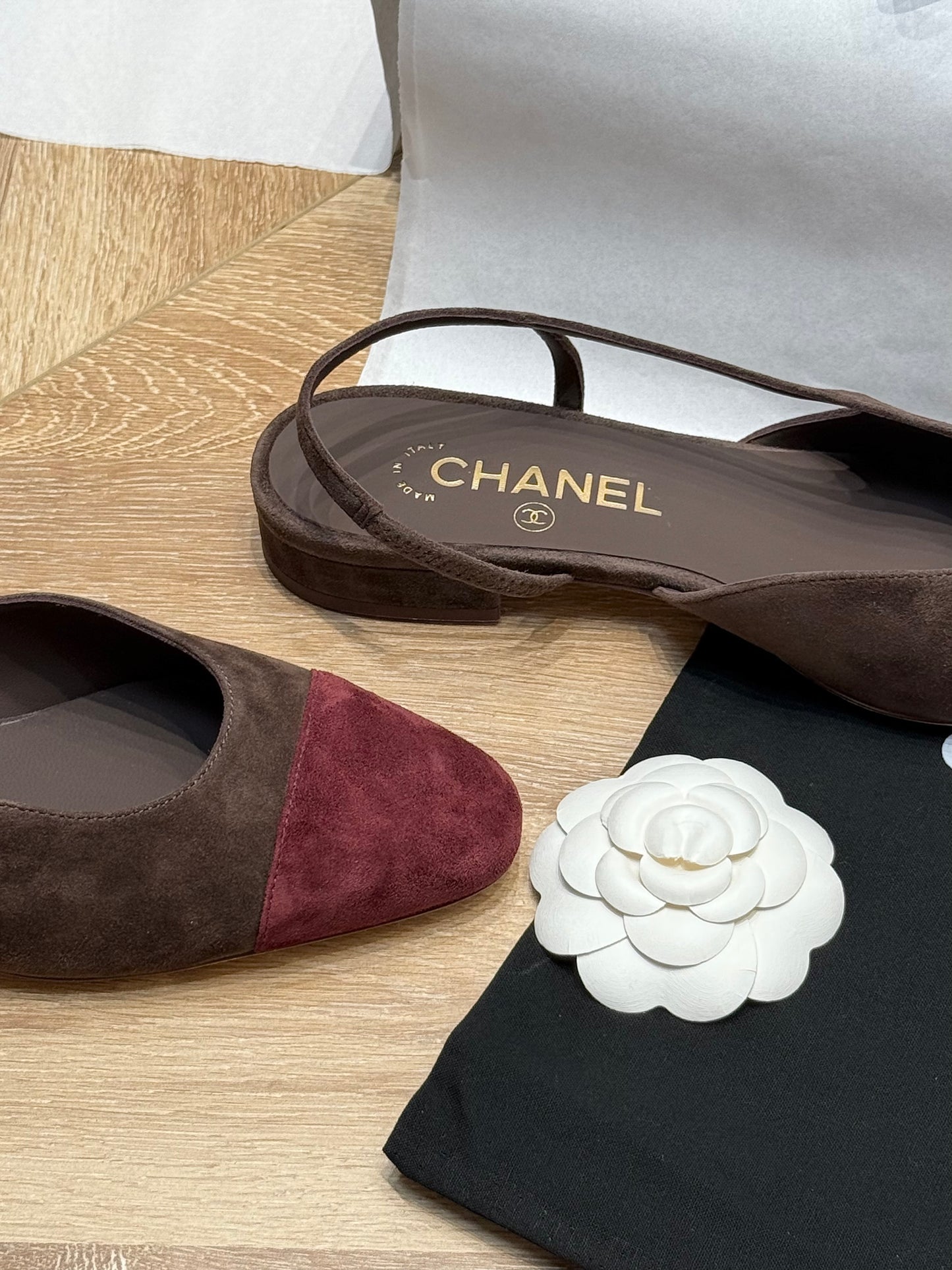 CC SLINGBACK PUMPS