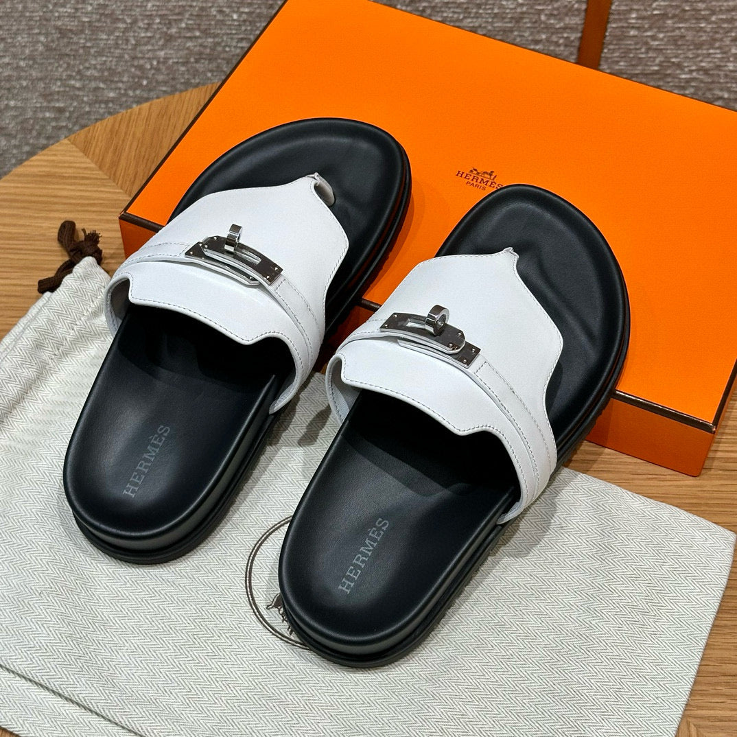 HERM EMPIRE SANDALS