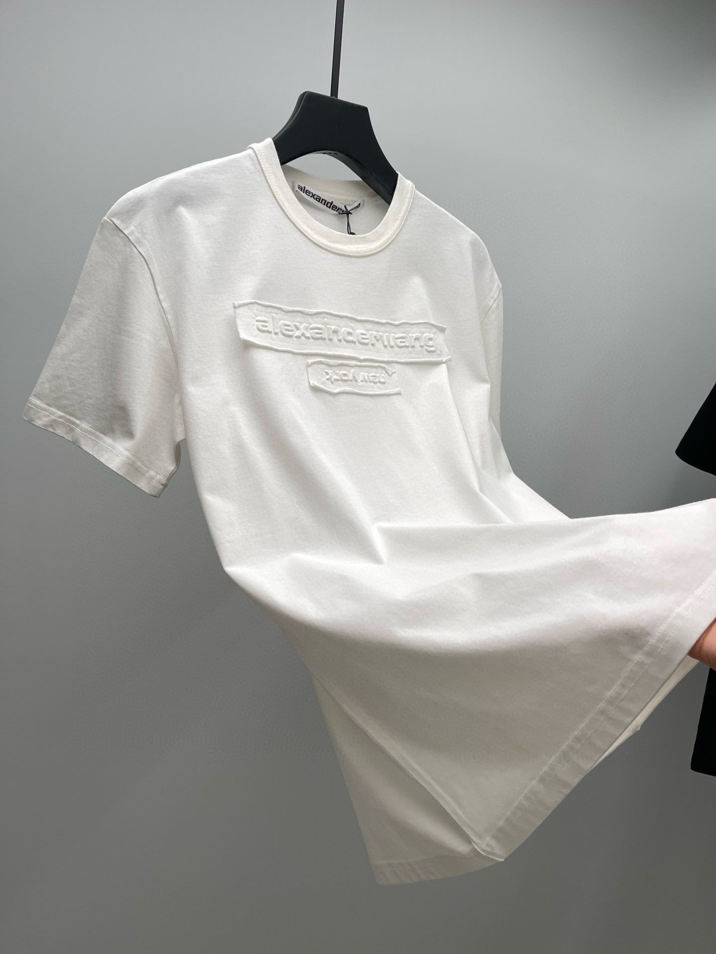 AW T-SHIRT
