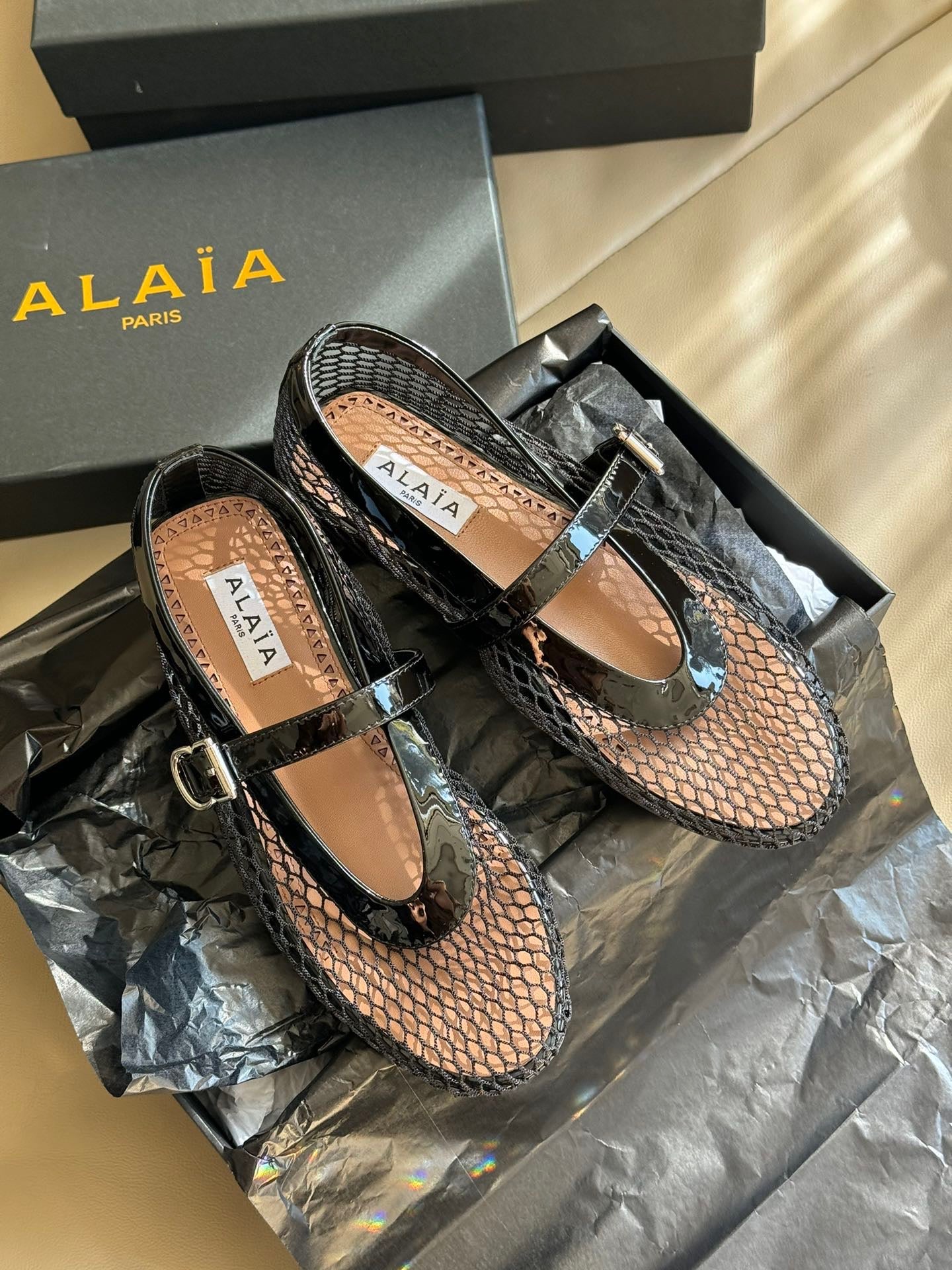 Alaia ballet flats hot sale